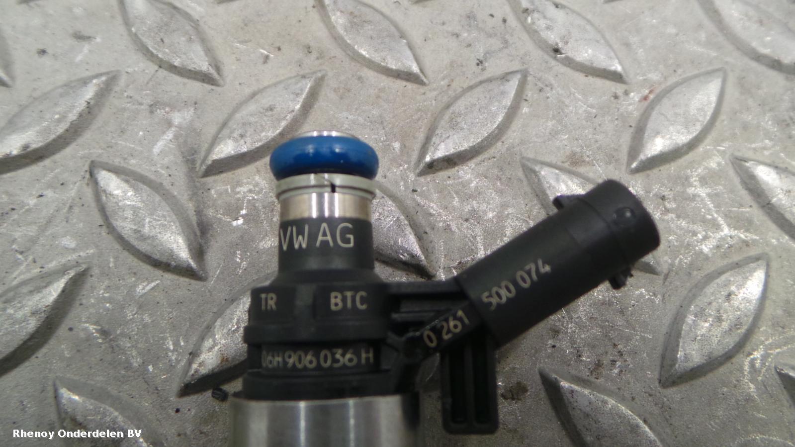 Bekijk Auto-onderdeel BRANDSTOF INJECTOR / VERSTUIVER VOLKSWAGEN PASSAT 2011