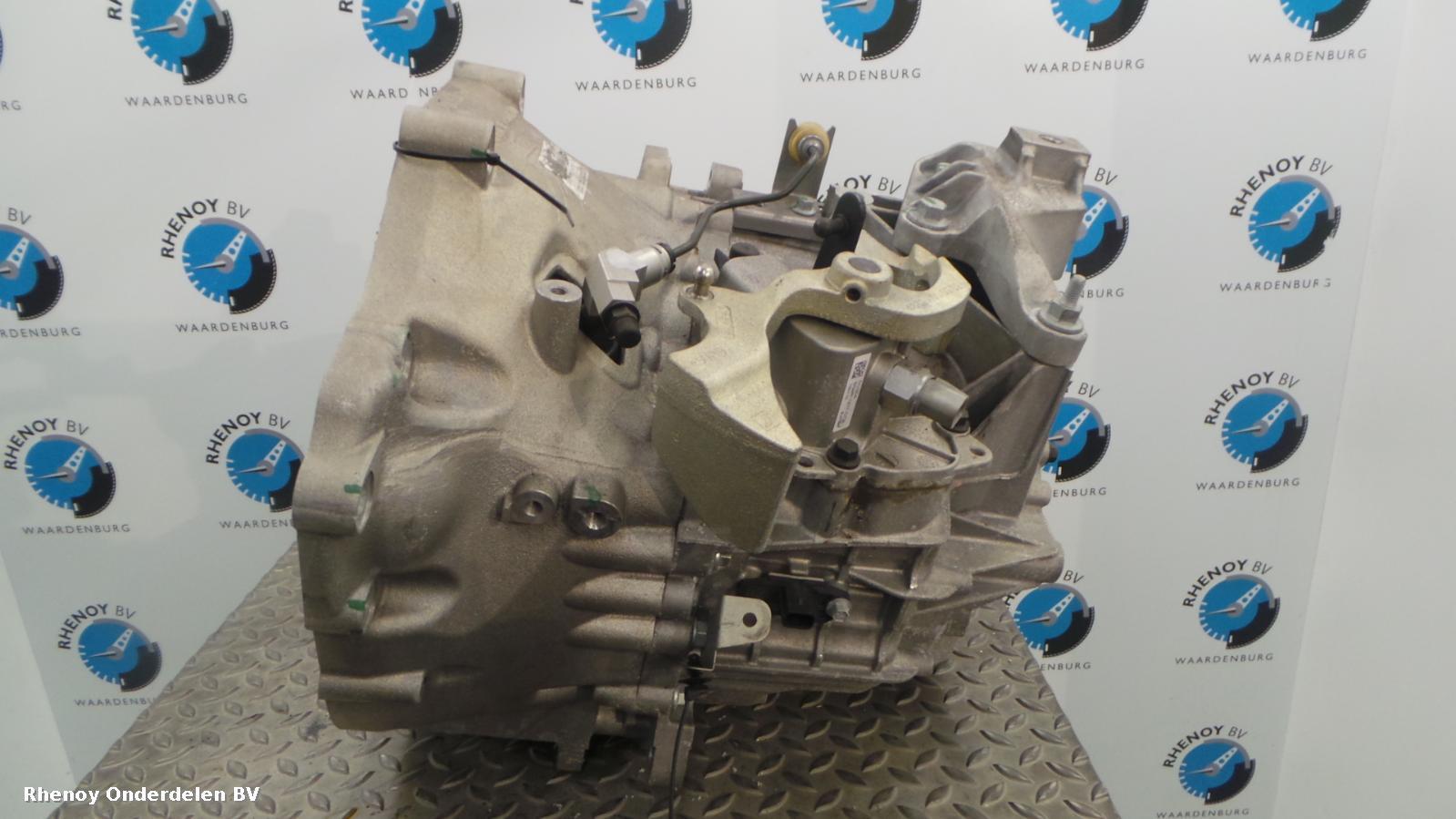 2015 FORD FOCUS TRANSMISSIE / VERSNELLINGSBAK View Auto part TRANSMISSIE / VERSNELLINGSBAK FORD FOCUS 2015