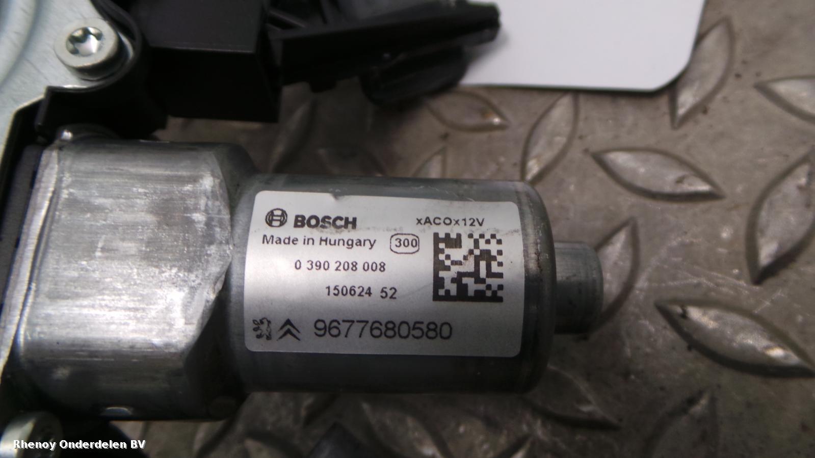 Bekijk Auto-onderdeel RUITENWISSERMOTOR ACHTER CITROEN C4 PICASSO 2015
