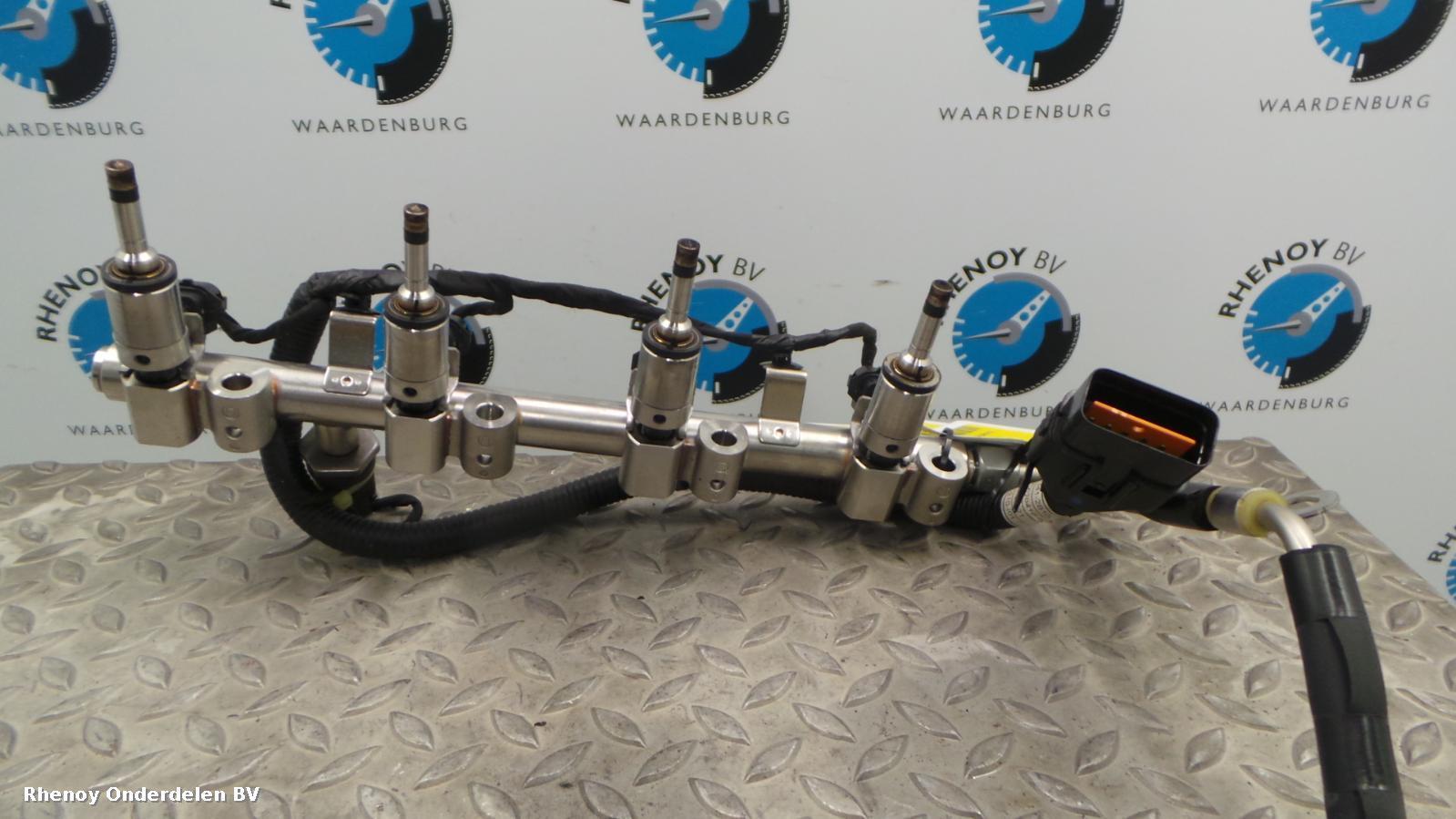Bekijk Auto-onderdeel BRANDSTOF INJECTOR / VERSTUIVER HYUNDAI I40 2013