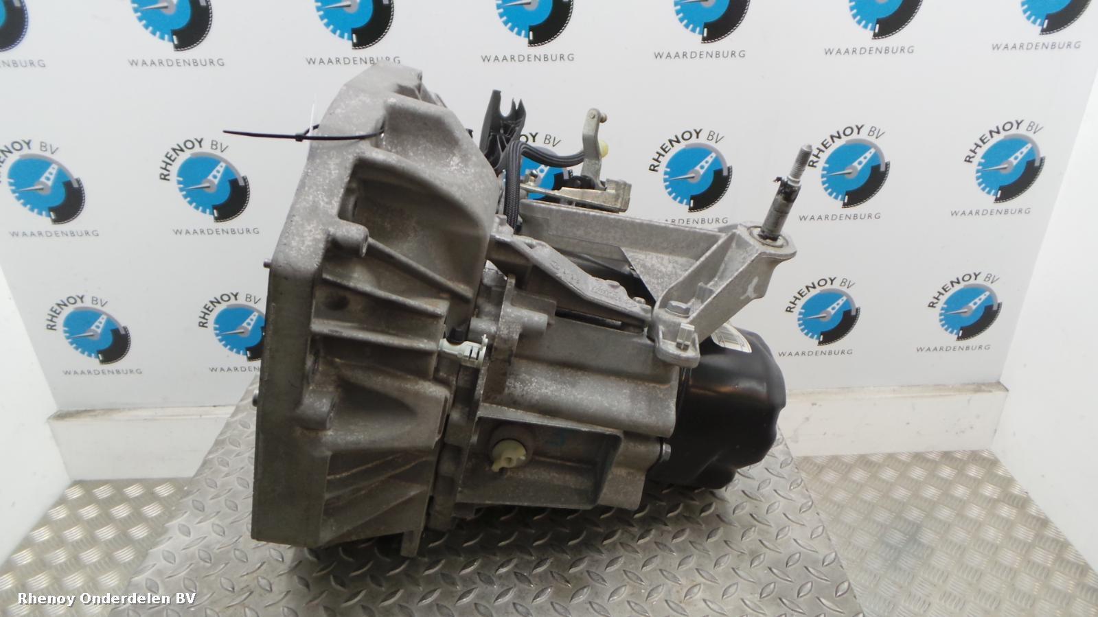 View Auto part TRANSMISSIE / VERSNELLINGSBAK RENAULT CLIO 2007