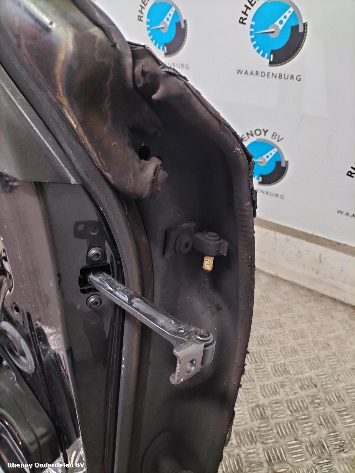 View Auto part PORTIER LV  AUDI A8 2010