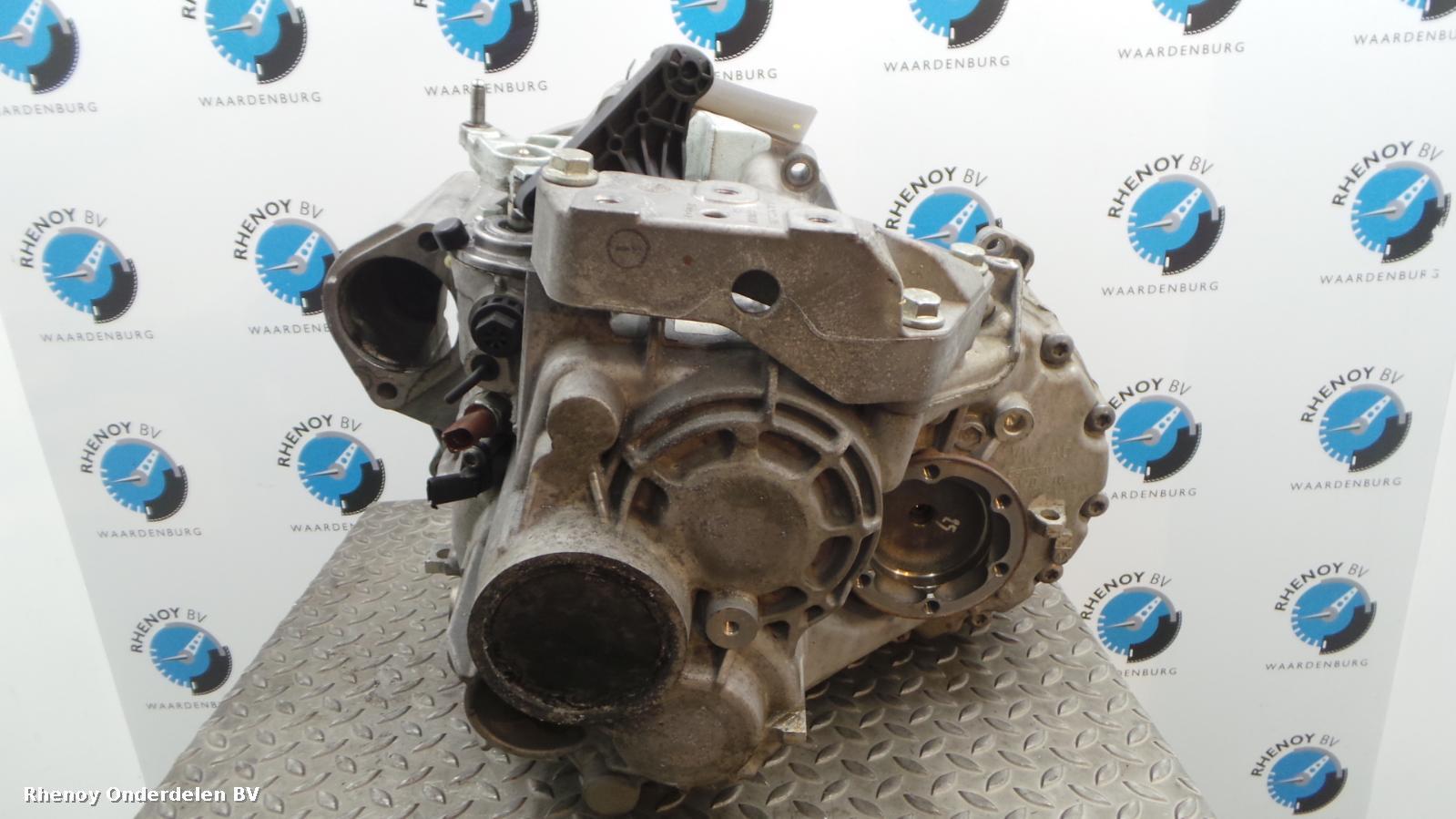 2015 VOLKSWAGEN GOLF TRANSMISSIE / VERSNELLINGSBAK View Auto part TRANSMISSIE / VERSNELLINGSBAK VOLKSWAGEN GOLF 2015