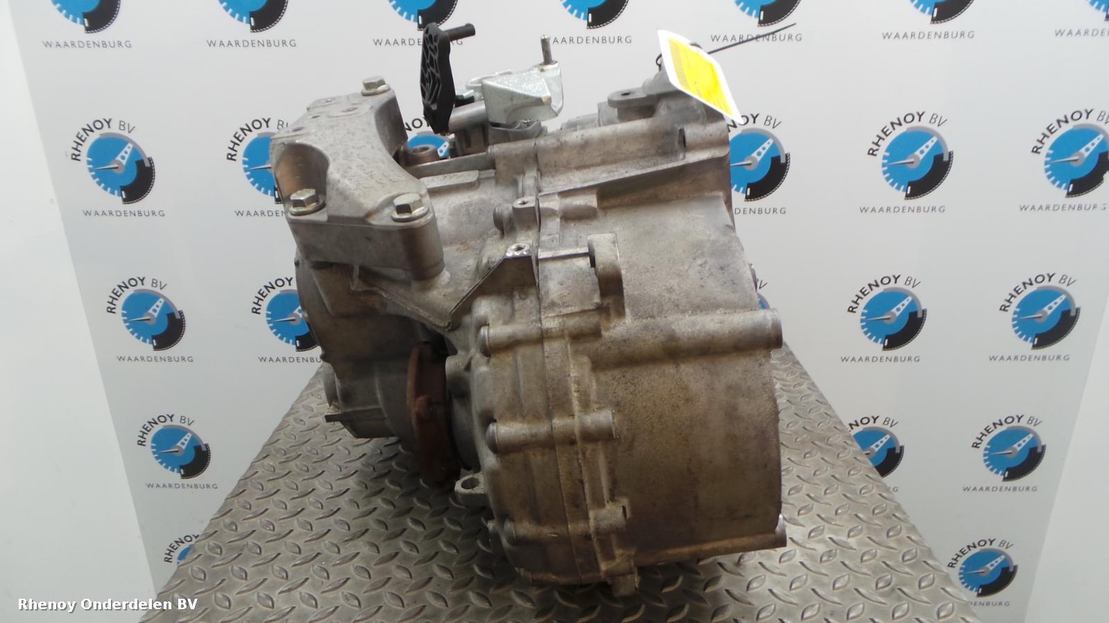 2015 VOLKSWAGEN GOLF TRANSMISSIE / VERSNELLINGSBAK View Auto part TRANSMISSIE / VERSNELLINGSBAK VOLKSWAGEN GOLF 2015