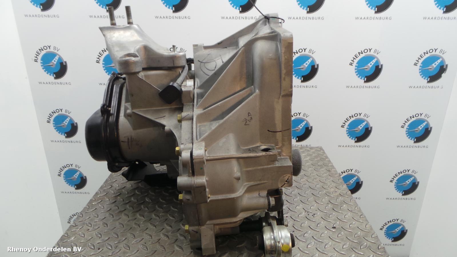 View Auto part TRANSMISSIE / VERSNELLINGSBAK FORD FIESTA 2012