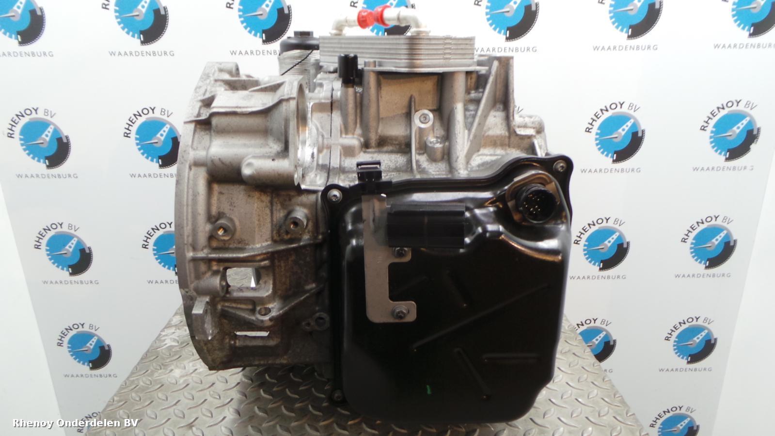 View Auto part TRANSMISSIE / VERSNELLINGSBAK VOLKSWAGEN PASSAT 2015