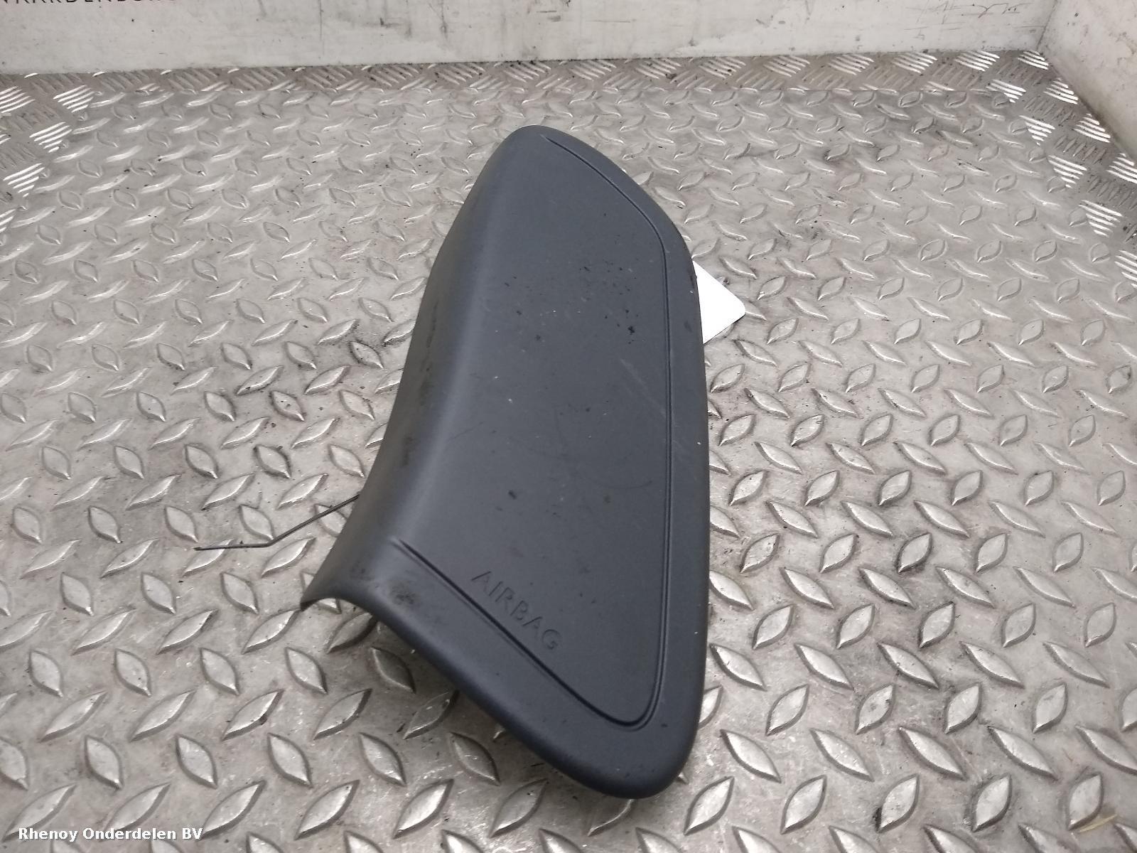 Bekijk Auto-onderdeel AIRBAG RECHTS TOYOTA AYGO 2014