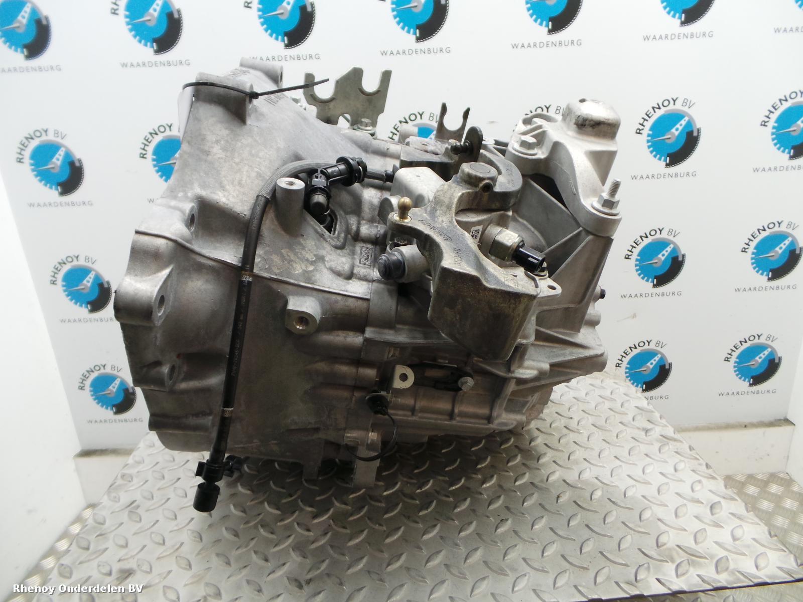 2016 FORD KUGA Gearbox View Auto part Gearbox FORD KUGA 2016