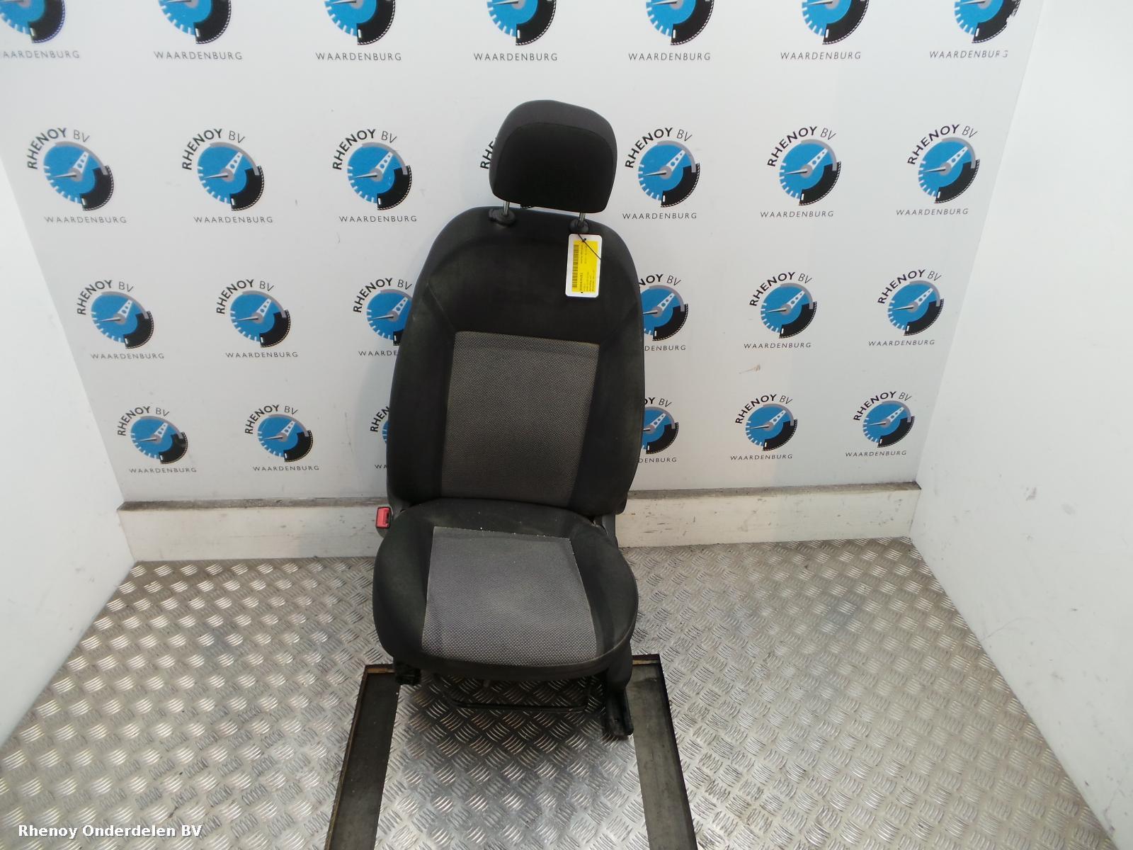 Bekijk Auto-onderdeel STOEL VOOR FIAT DOBLO 2011