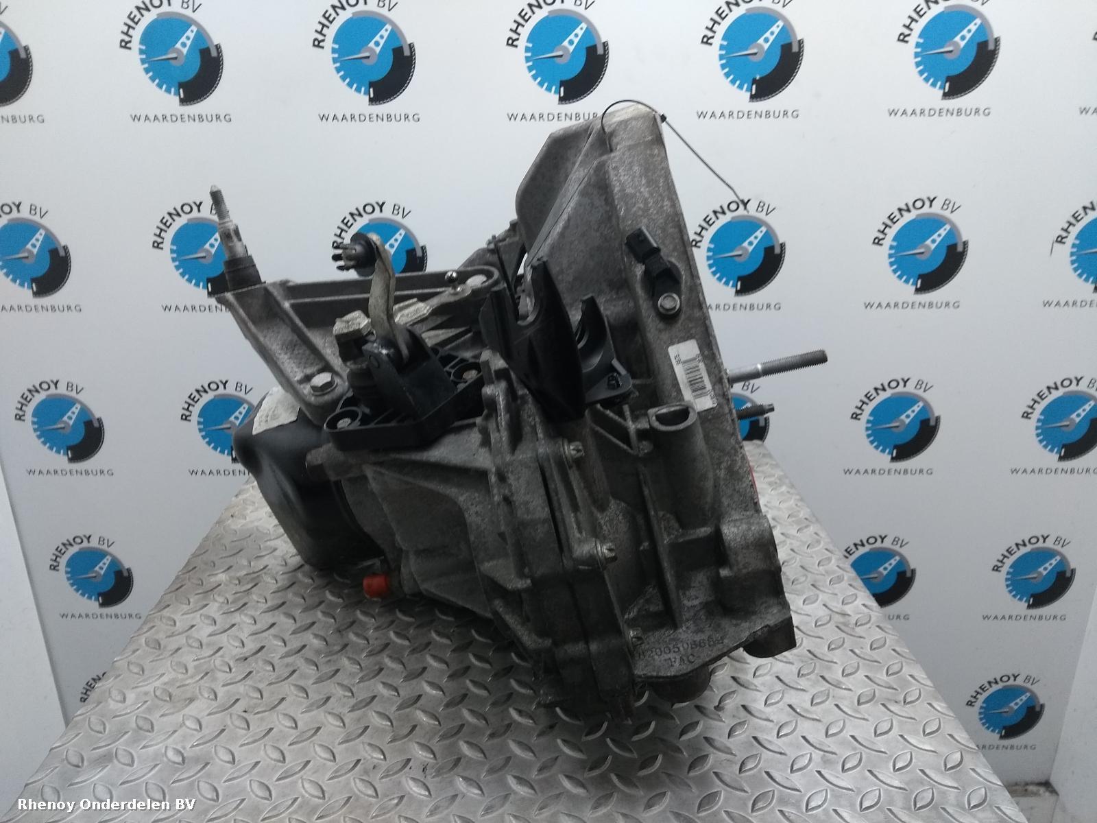 View Auto part TRANSMISSIE / VERSNELLINGSBAK RENAULT CLIO 2012