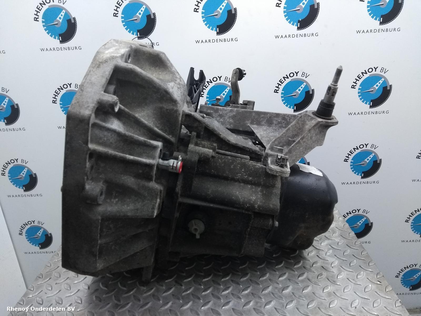View Auto part TRANSMISSIE / VERSNELLINGSBAK RENAULT CLIO 2012