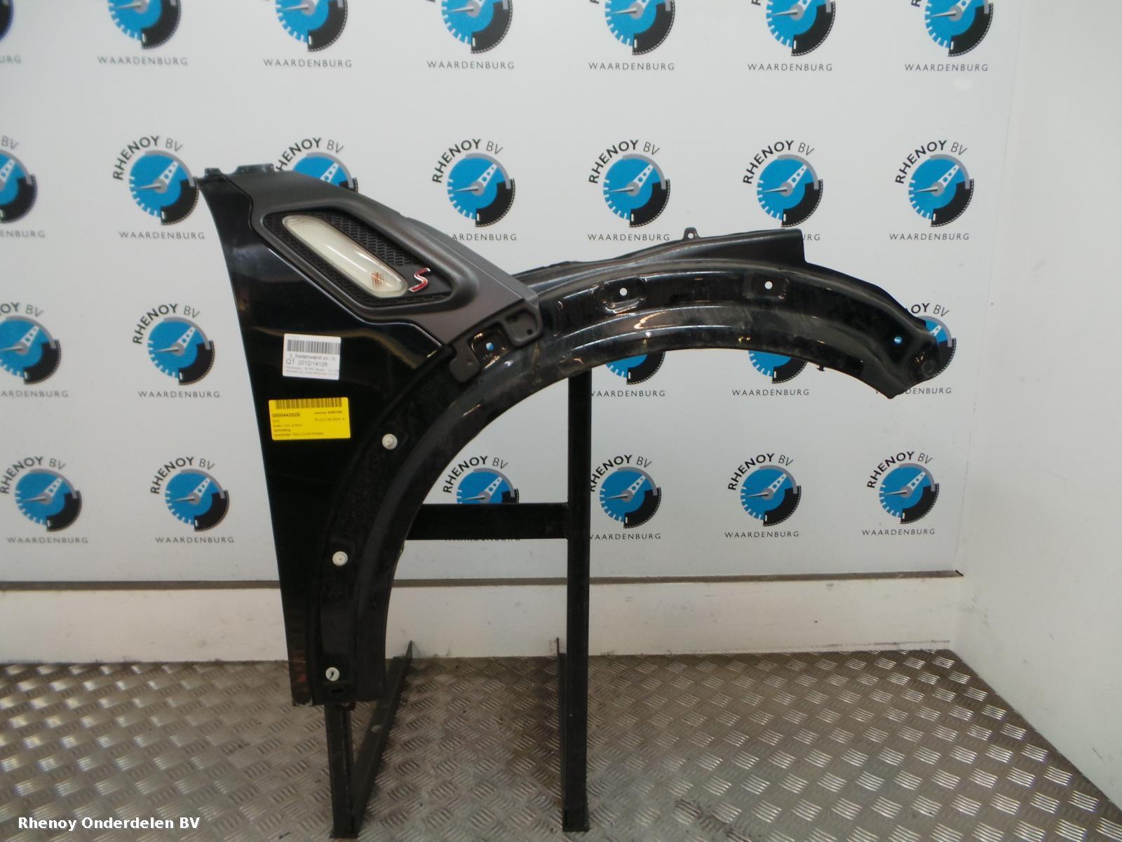 Bekijk Auto-onderdeel VOORSCHERM R MINI (BMW) COUNTRYMAN 2012