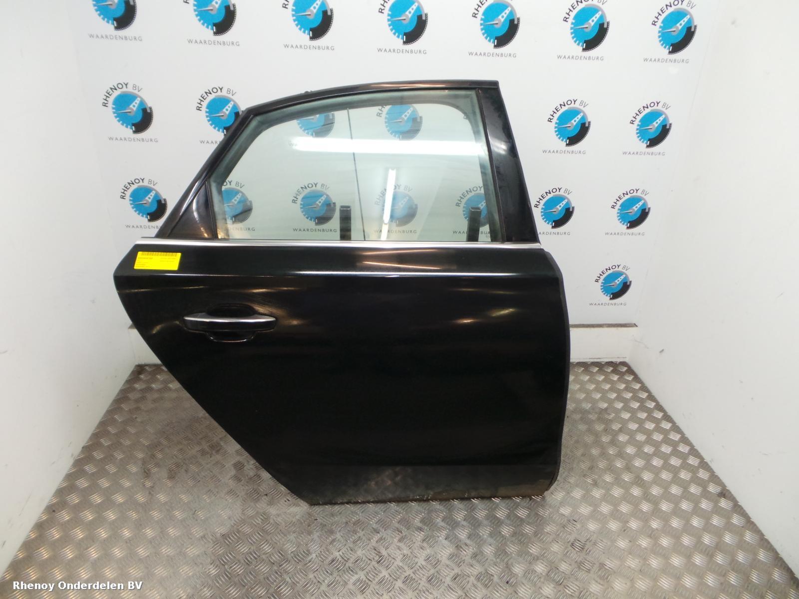 Bekijk Auto-onderdeel PORTIER RA  AUDI A8 2015