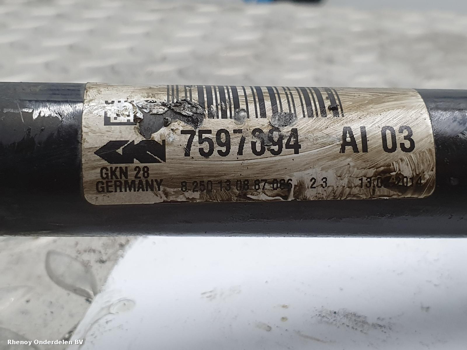 View Auto part AANDRIJFAS R BMW 3 SERIES 2014