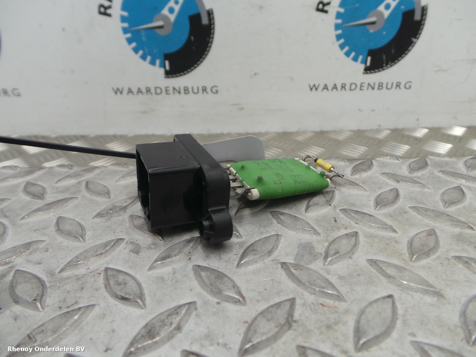 Bekijk Auto-onderdeel KACHELMOTOR VOLKSWAGEN UP 2016