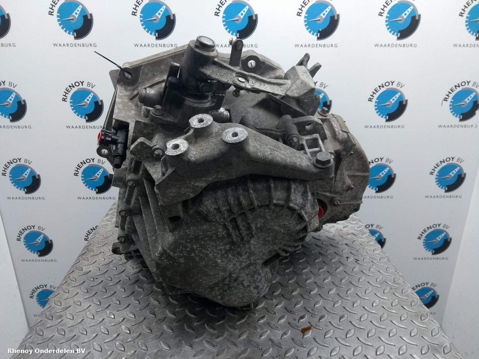 View Auto part TRANSMISSIE / VERSNELLINGSBAK OPEL / VAUXHALL ASTRA 2012