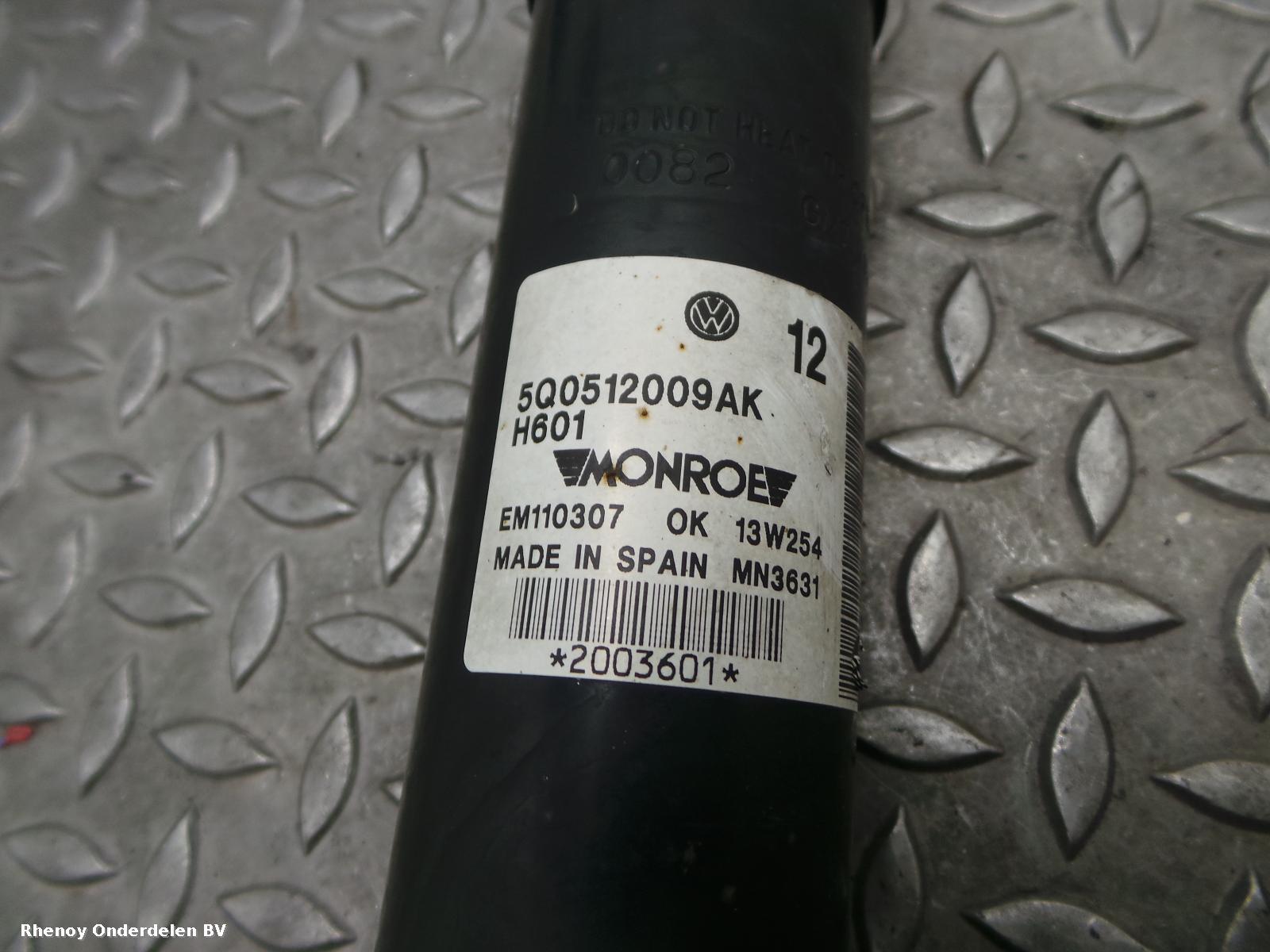2013 VOLKSWAGEN GOLF VEERPOOT / SCHOKBREKER RA View Auto part VEERPOOT / SCHOKBREKER RA VOLKSWAGEN GOLF 2013