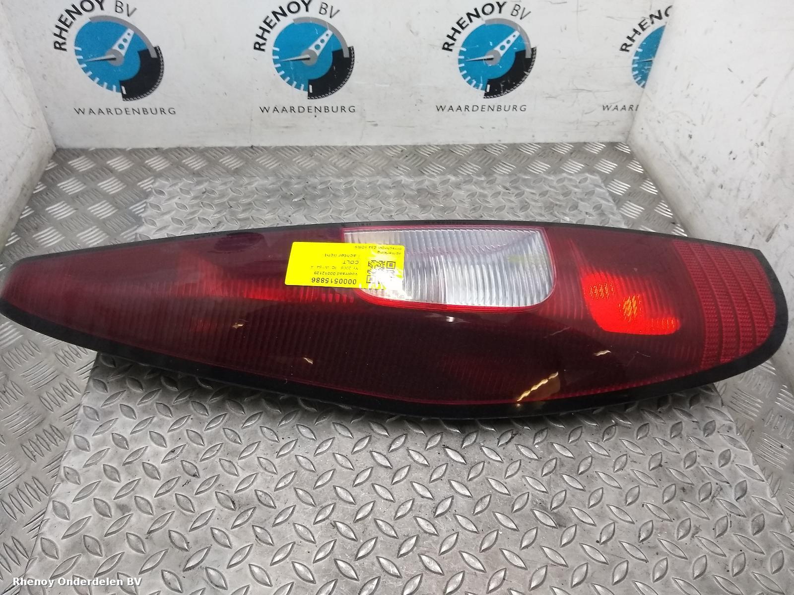 Bekijk Auto-onderdeel ACHTERLICHT L MITSUBISHI COLT 2008