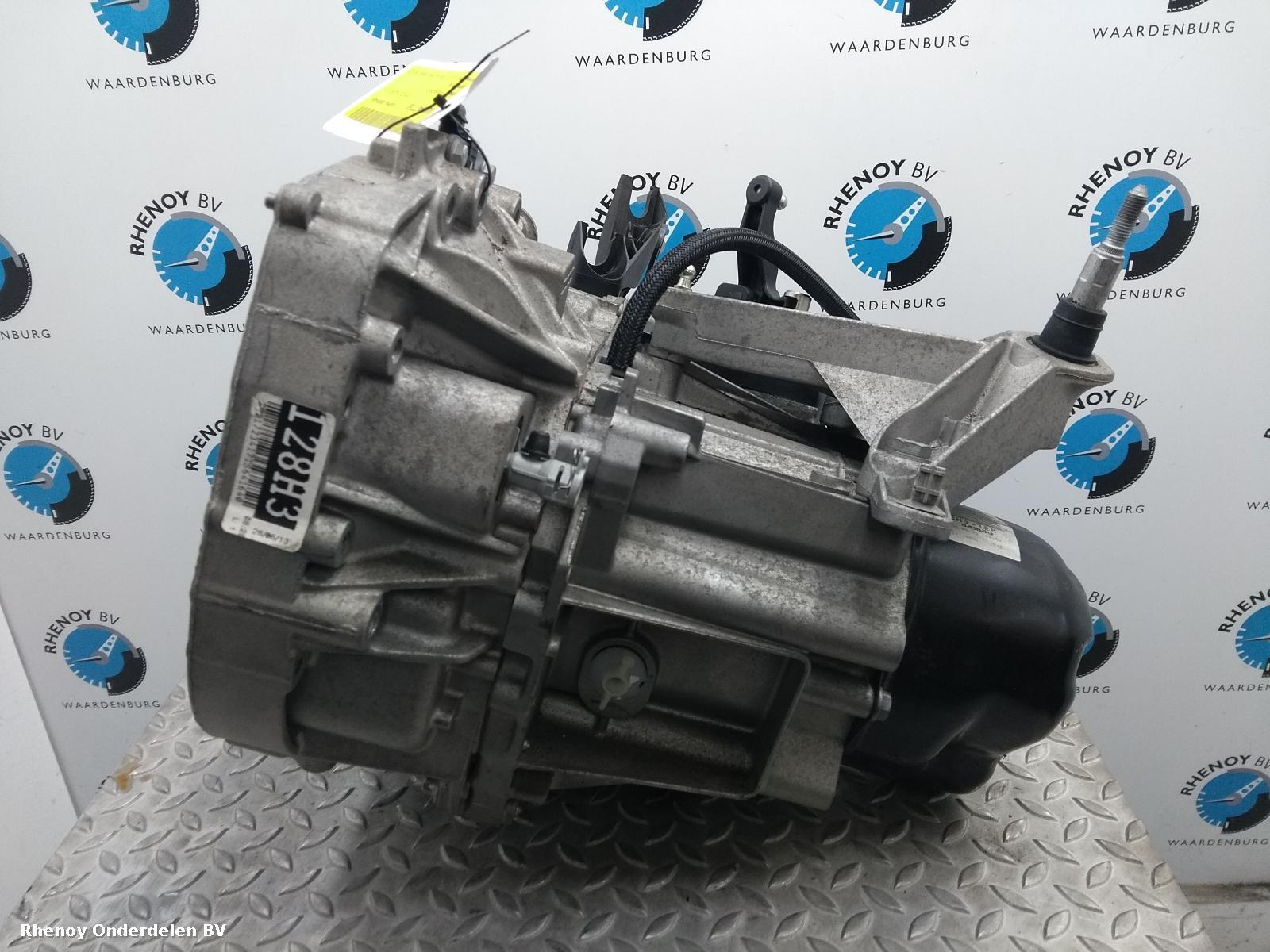 2013 RENAULT CLIO TRANSMISSIE / VERSNELLINGSBAK View Auto part TRANSMISSIE / VERSNELLINGSBAK RENAULT CLIO 2013