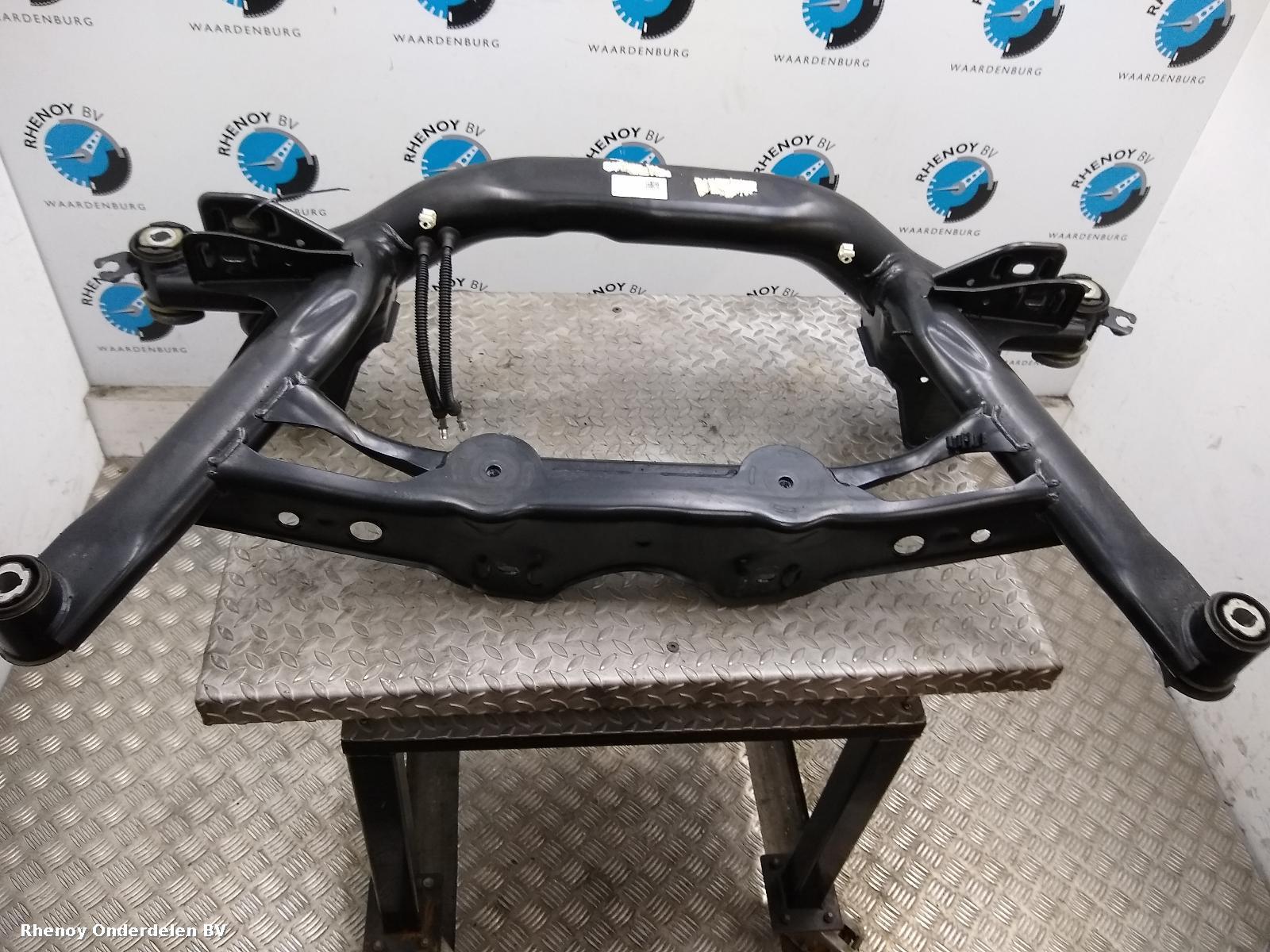 Bekijk Auto-onderdeel SUBFRAME ACHTER AUDI A3 2016