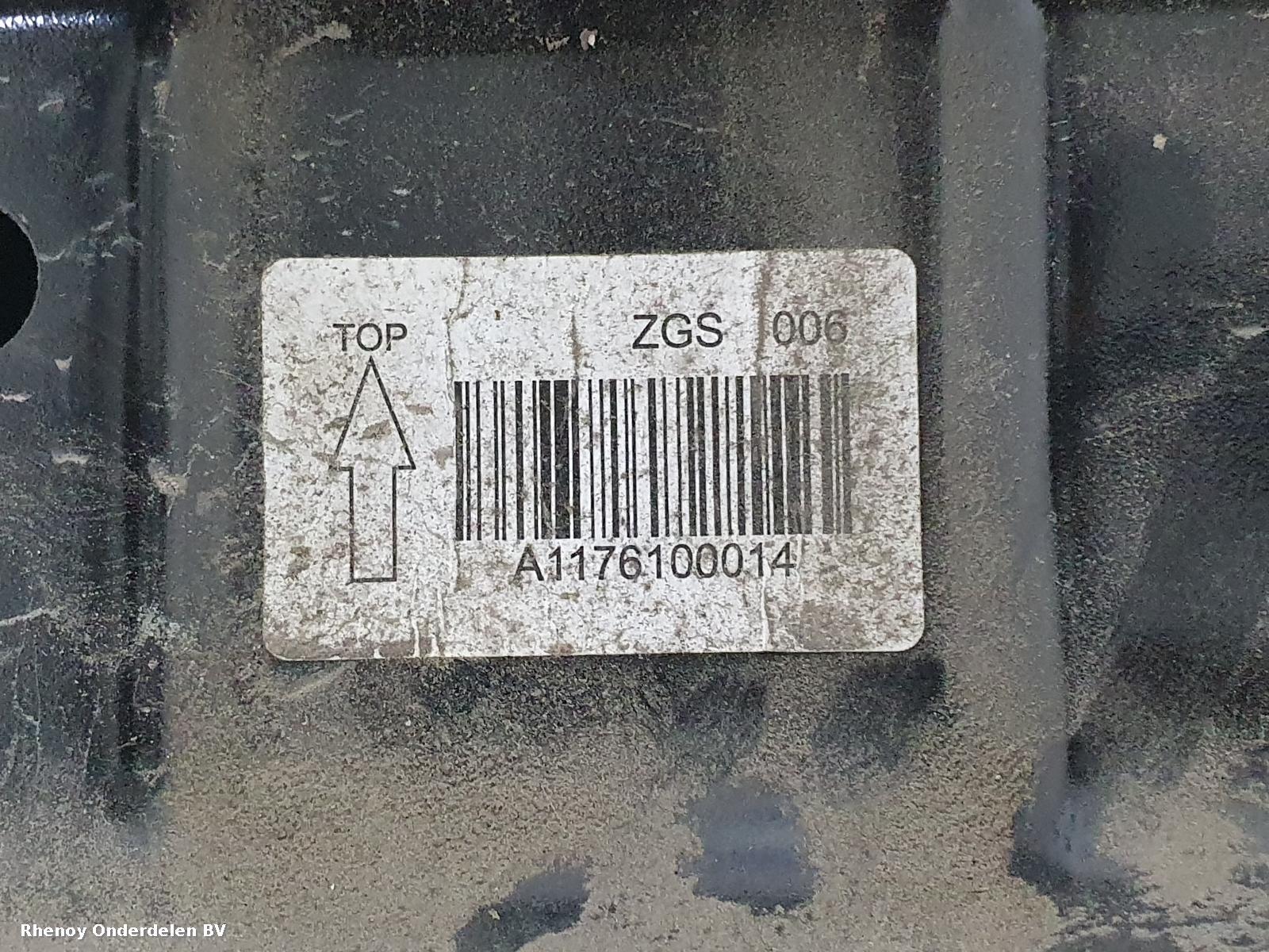 View Auto part BUMPERBALK ACHTER MERCEDES CLA 2016