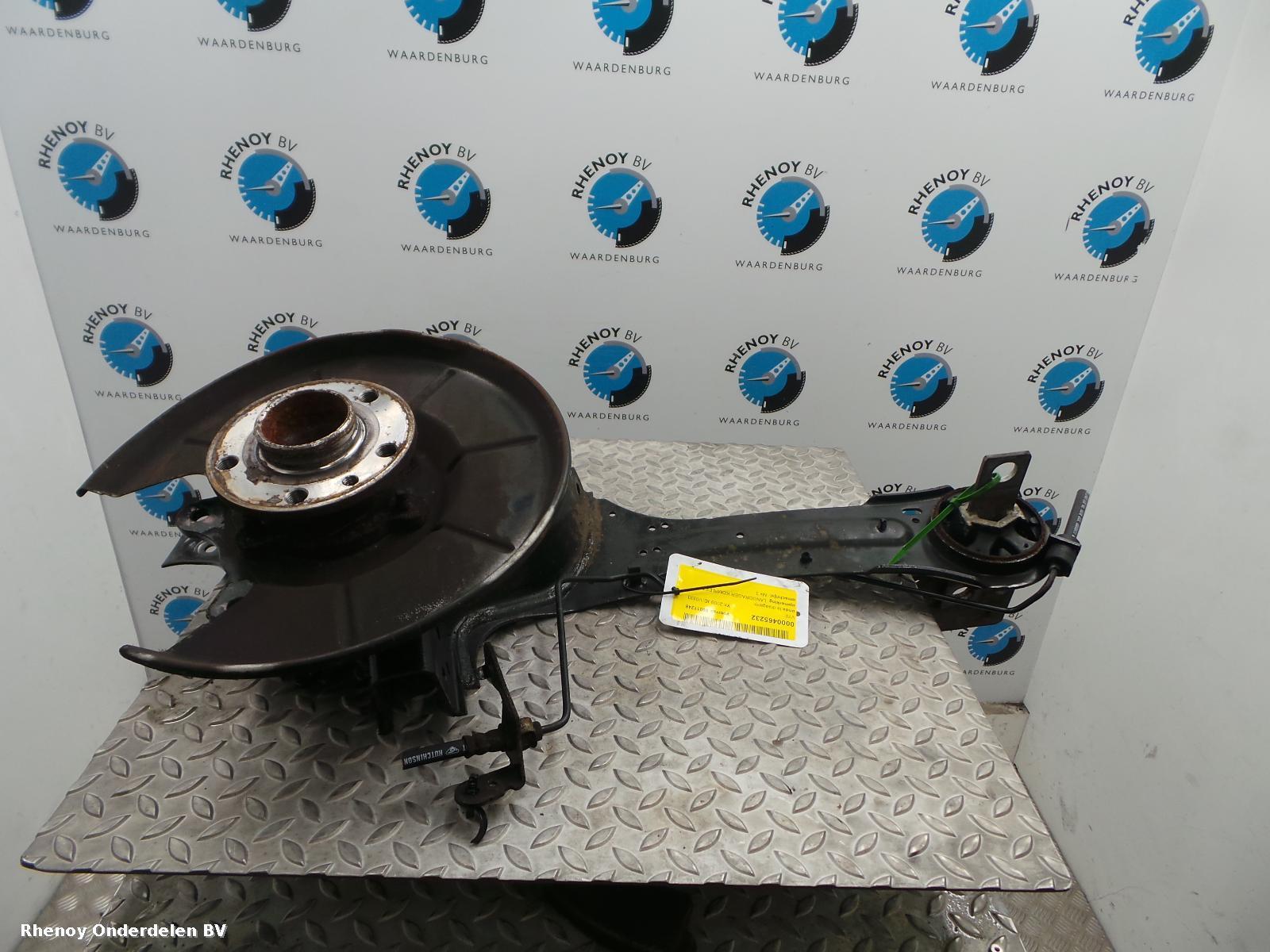 Bekijk Auto-onderdeel DRAAGARM ONDER LA VOLVO V70 2009
