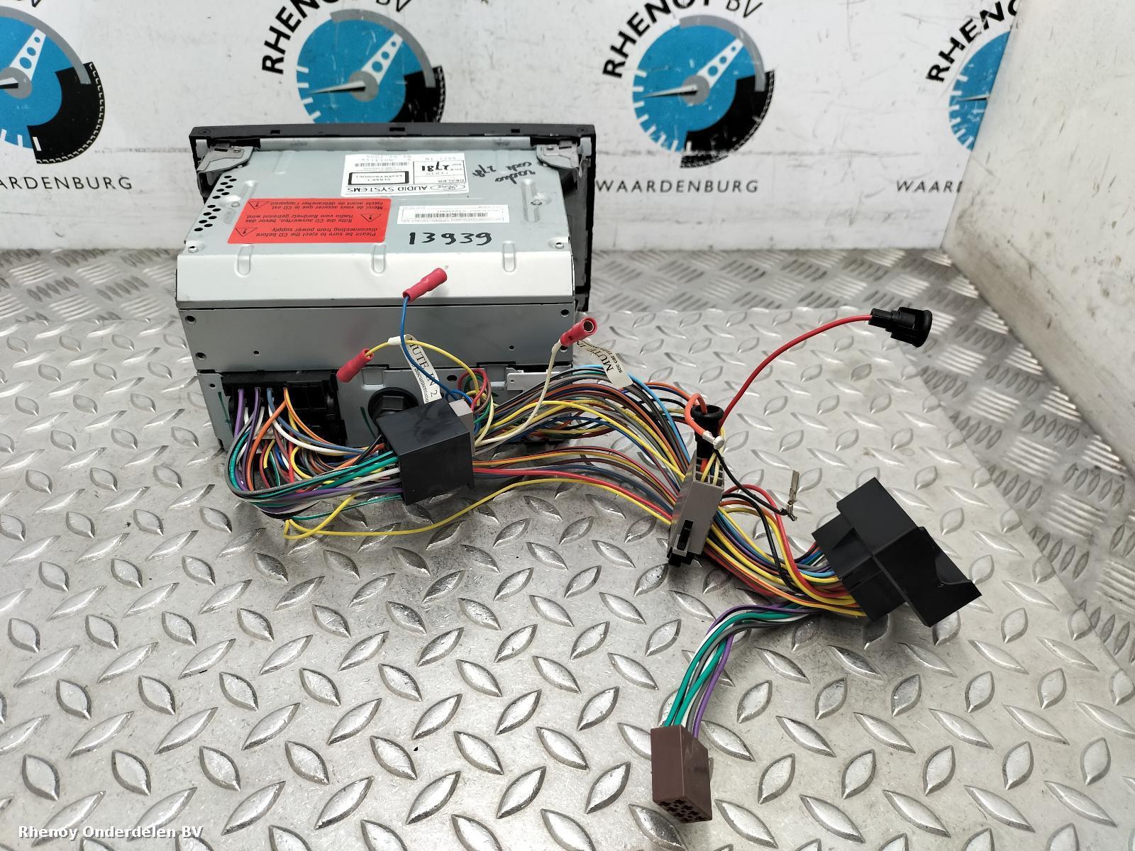 View Auto part RADIO FORD FOCUS 2005