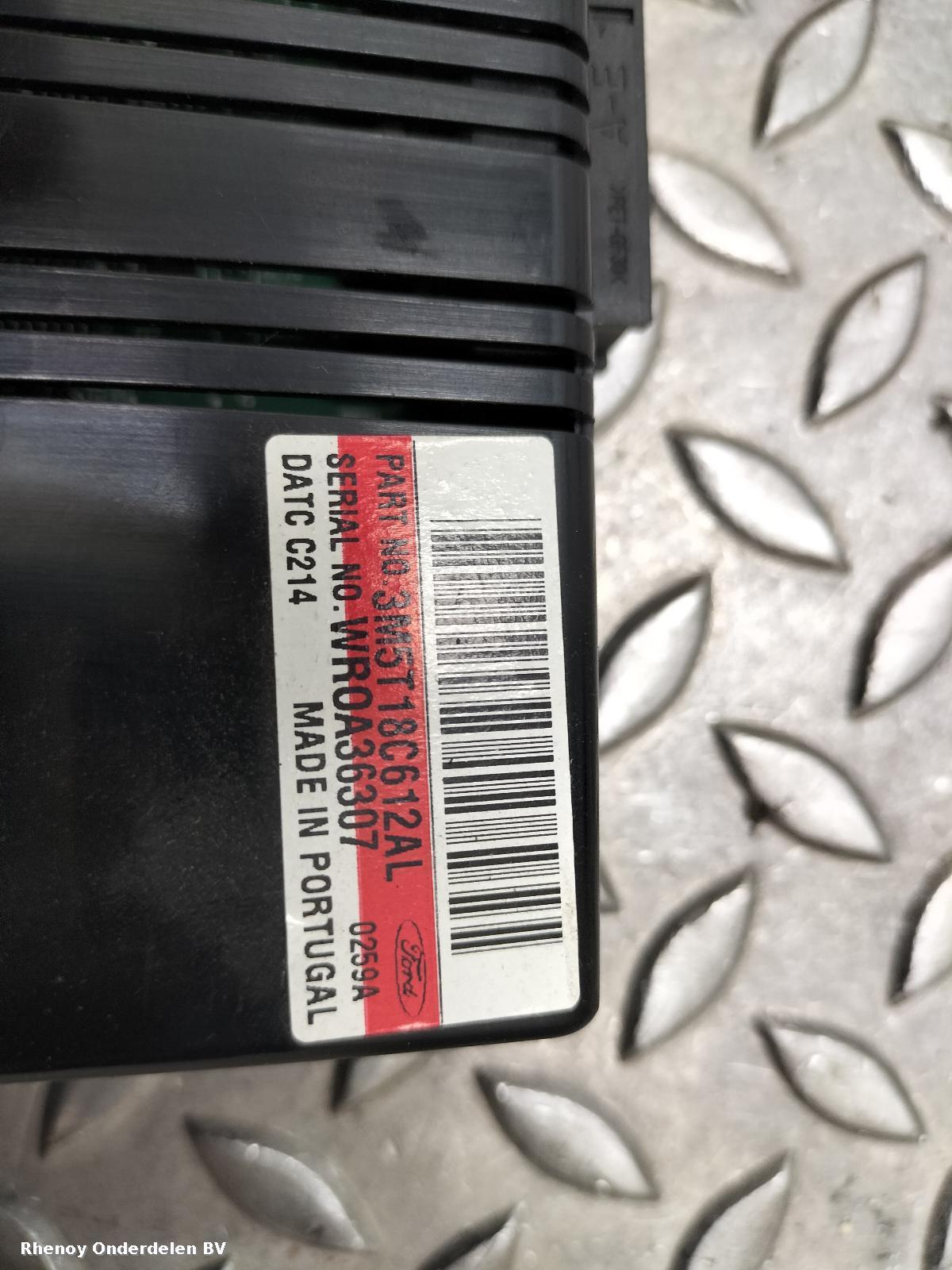 View Auto part KACHEL BEDIENINGSPANEEL FORD FOCUS 2005