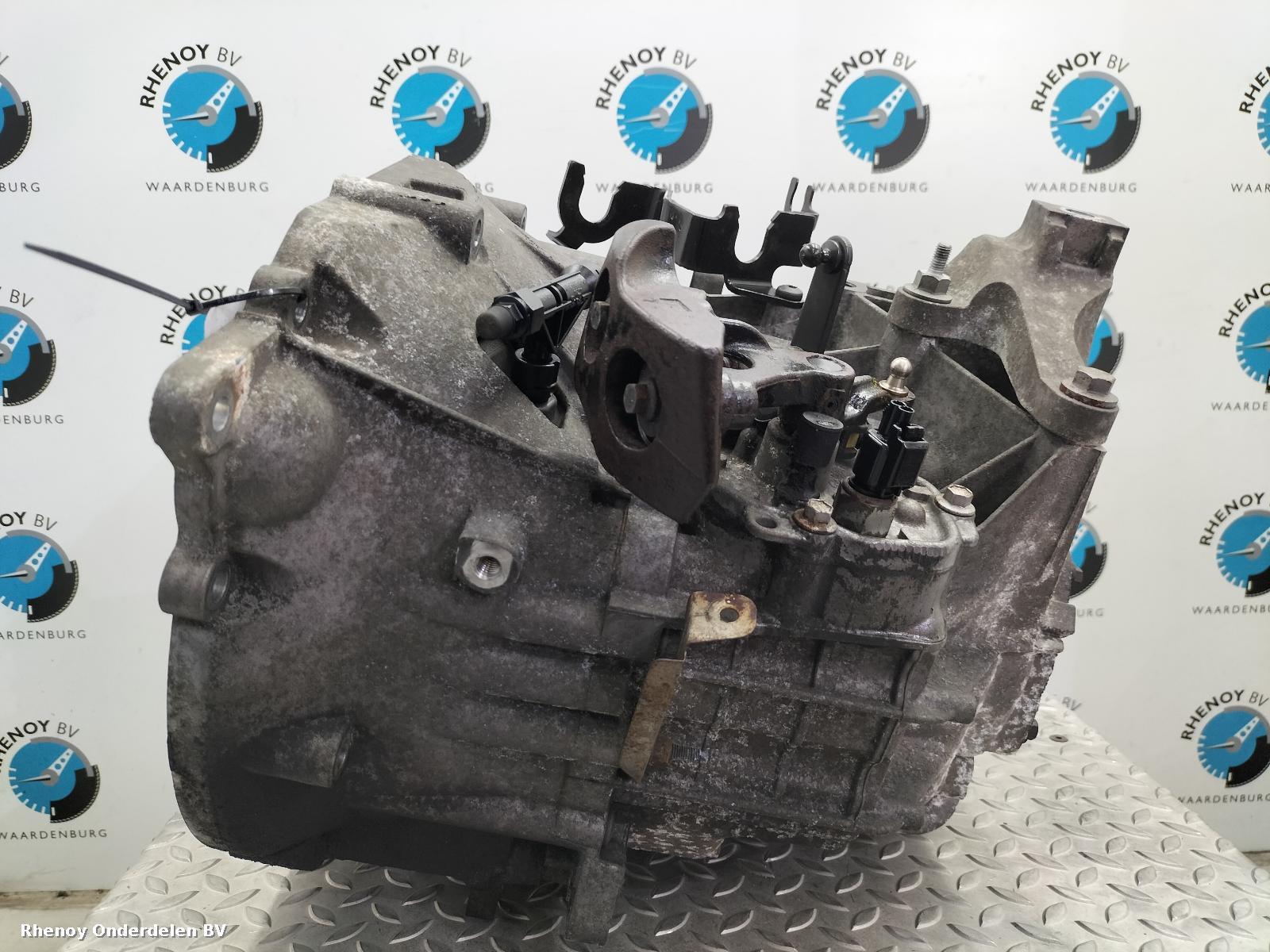 View Auto part TRANSMISSIE / VERSNELLINGSBAK FORD FOCUS 2005