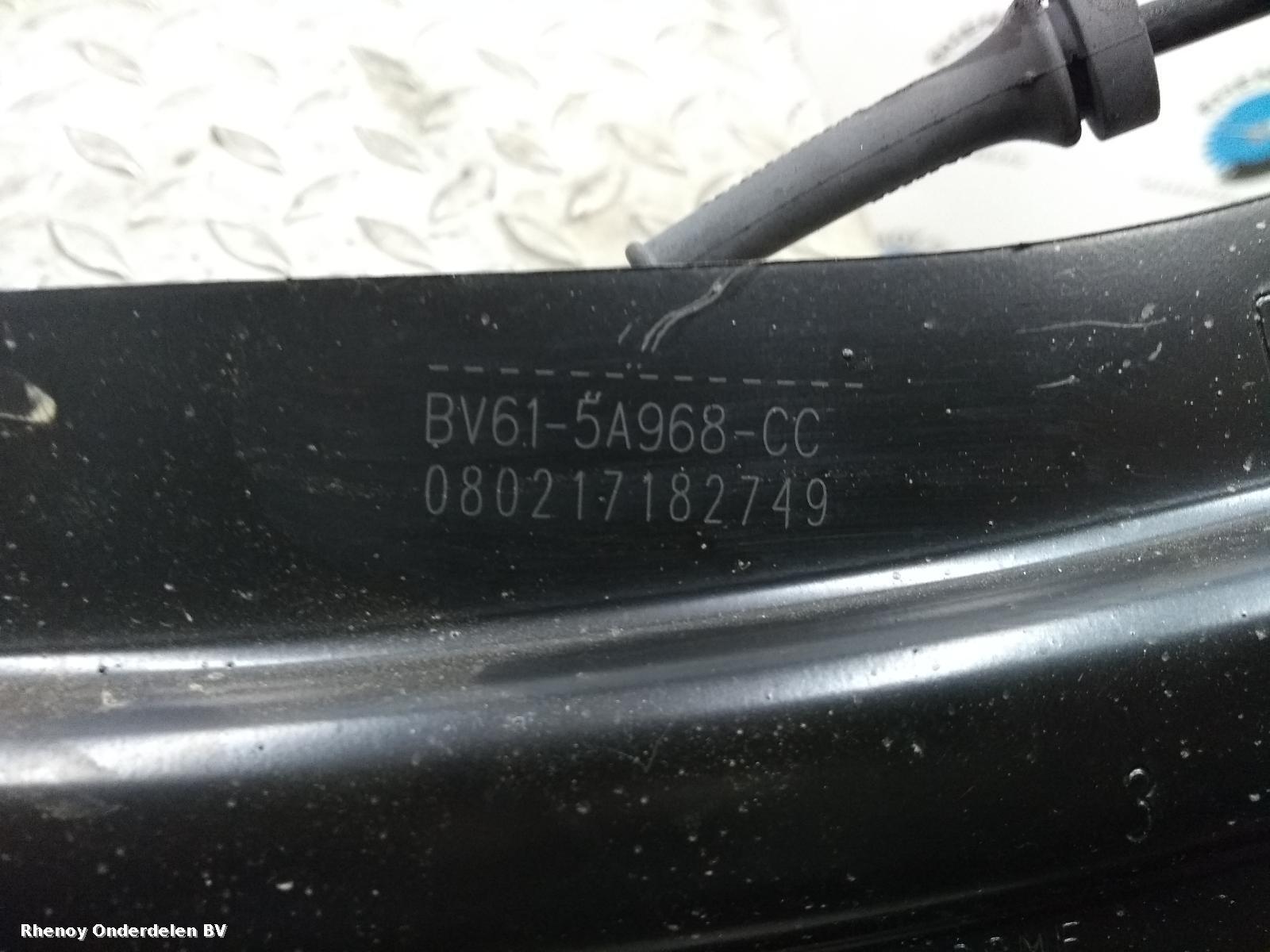 View Auto part DRAAGARM ONDER RA FORD FOCUS 2017