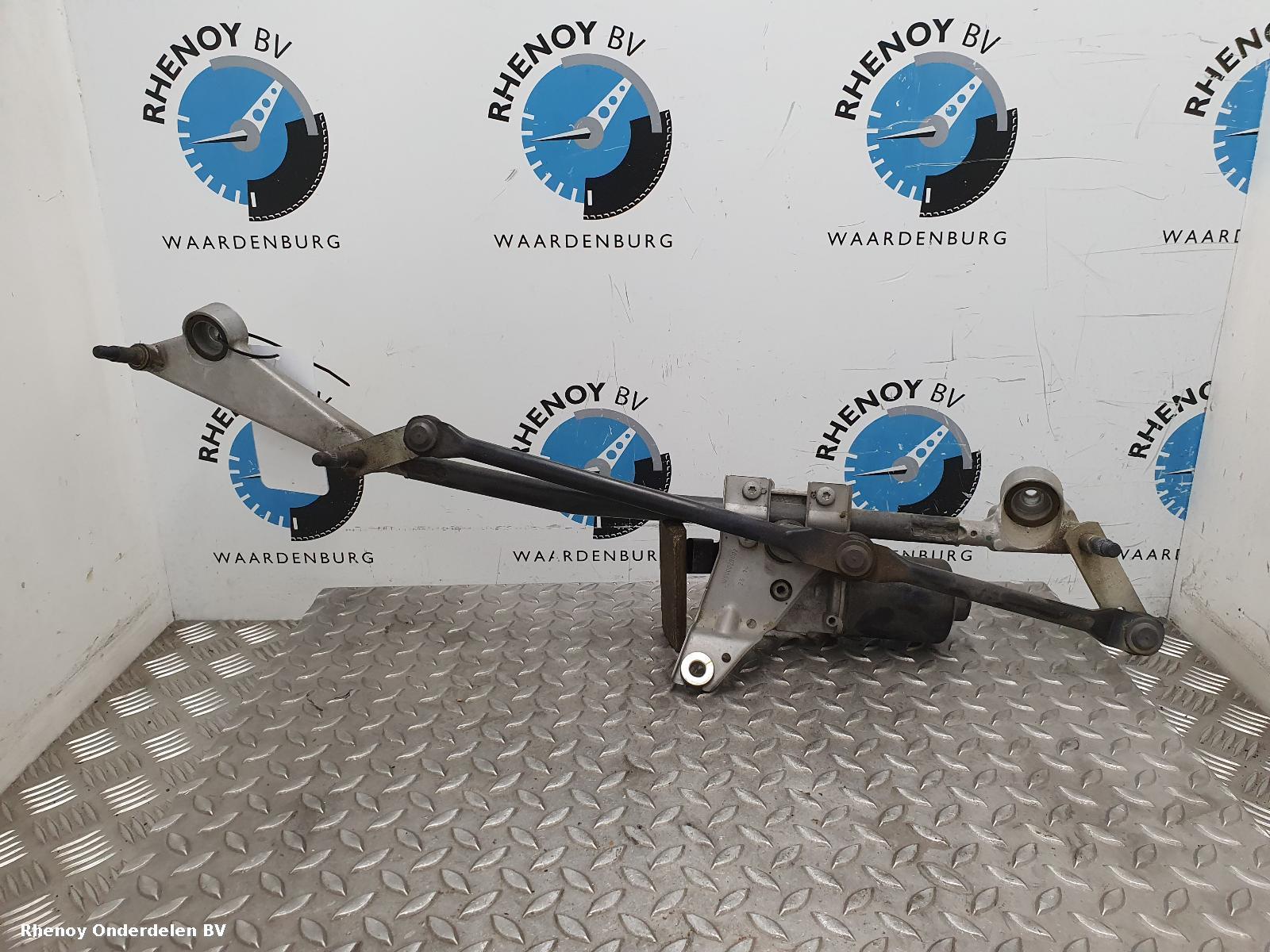 Bekijk Auto-onderdeel RUITENWISSERMOTOR VOOR MERCEDES CLA 2014