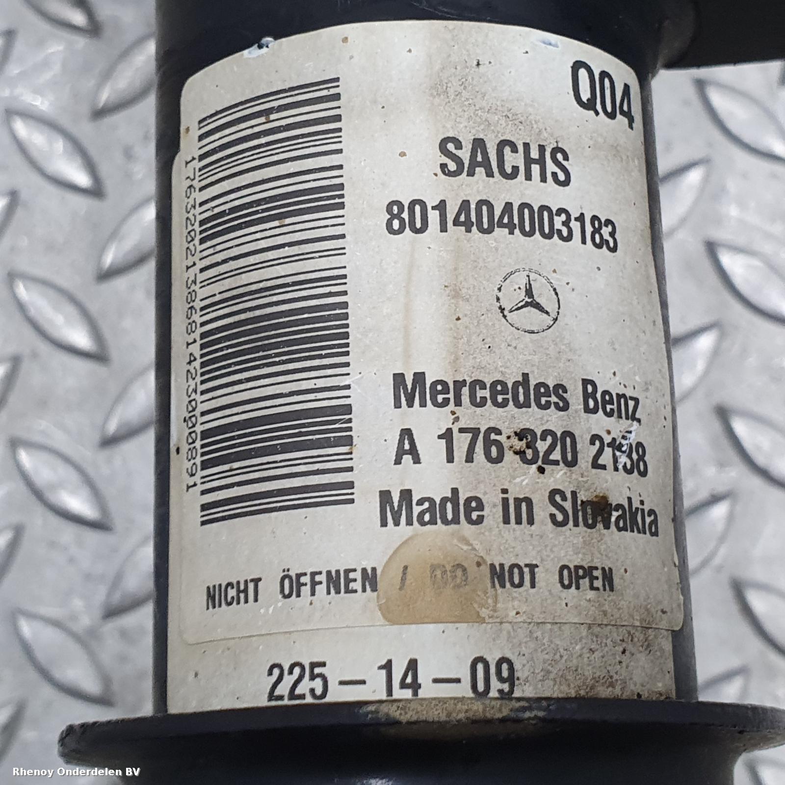 View Auto part VEERPOOT / SCHOKBREKER LV MERCEDES CLA 2014