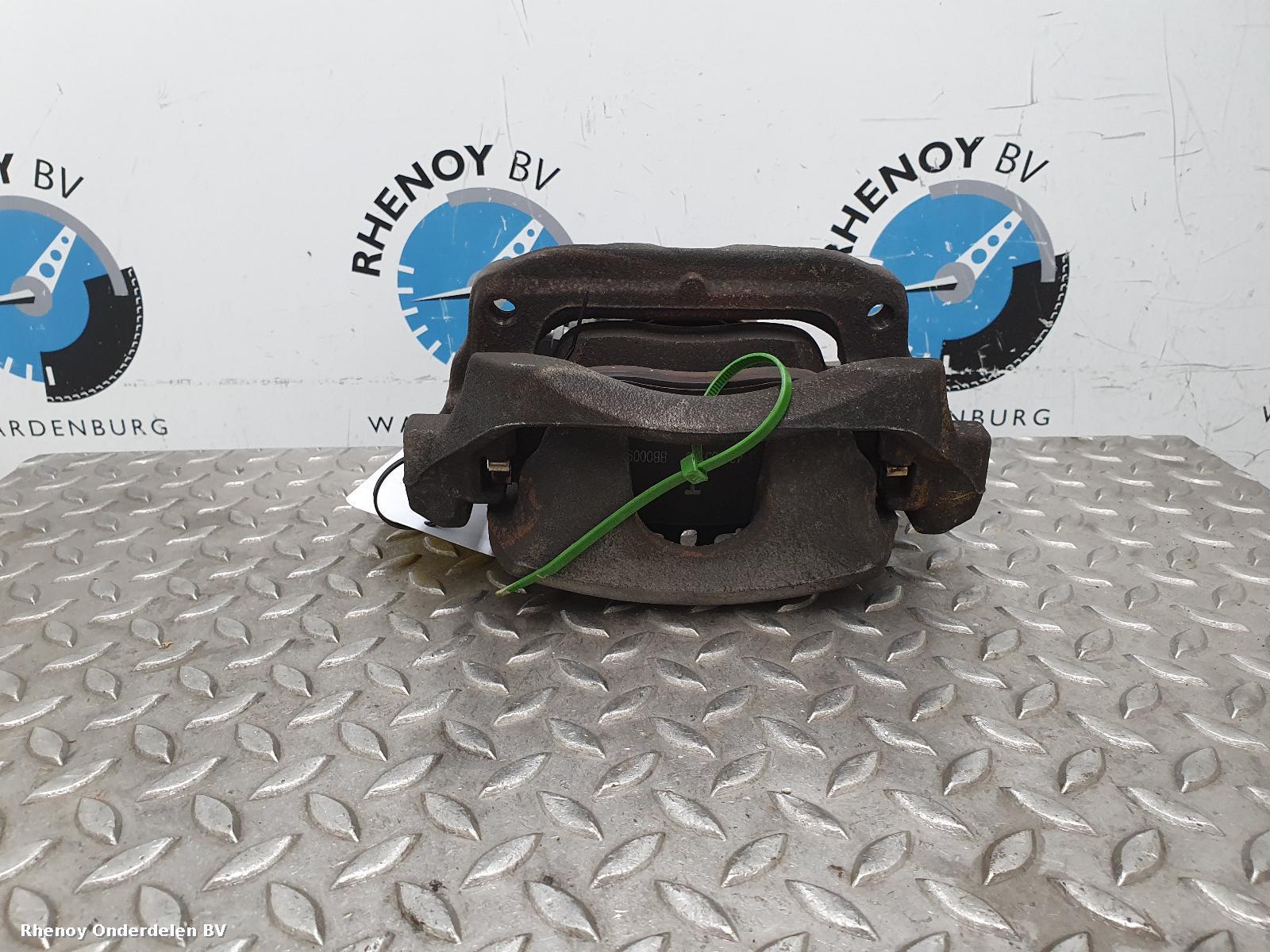 Bekijk Auto-onderdeel REM KLAUW MERCEDES CLA 2014