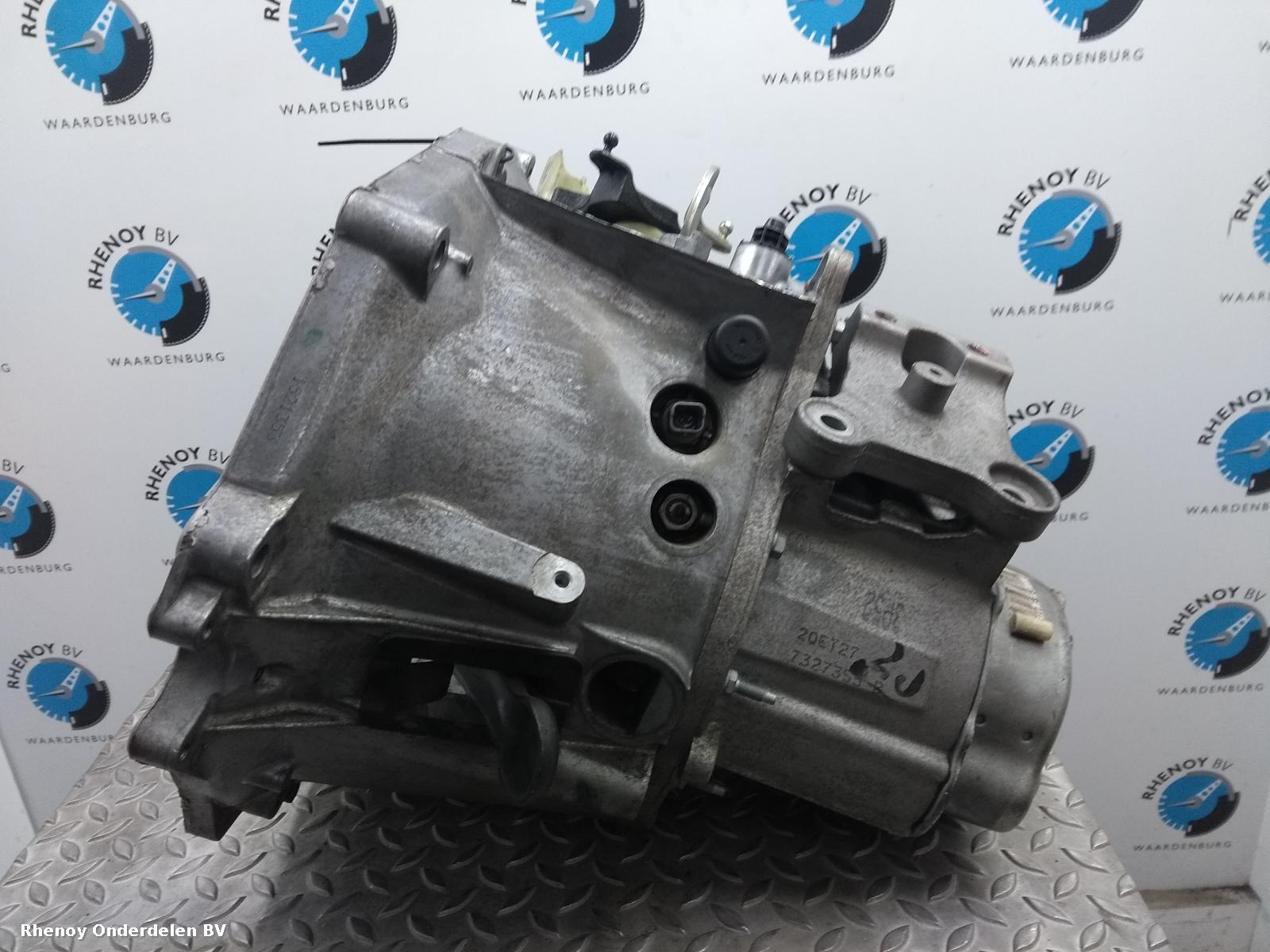 2017 PEUGEOT 2008 Gearbox View Auto part Gearbox PEUGEOT 2008 2017