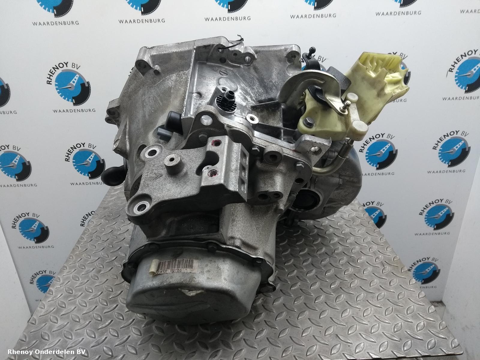 2017 PEUGEOT 2008 Gearbox View Auto part Gearbox PEUGEOT 2008 2017