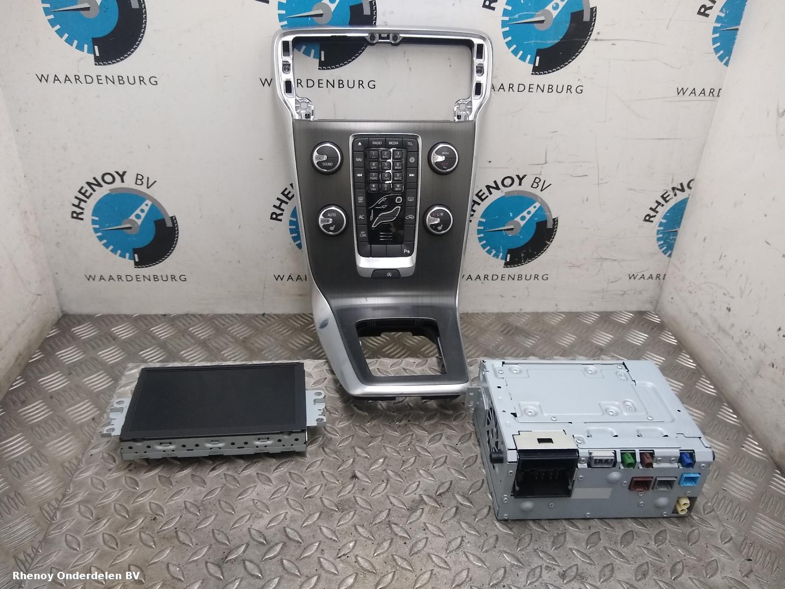 View Auto part SAT_NAV_UNIT VOLVO V40 2016