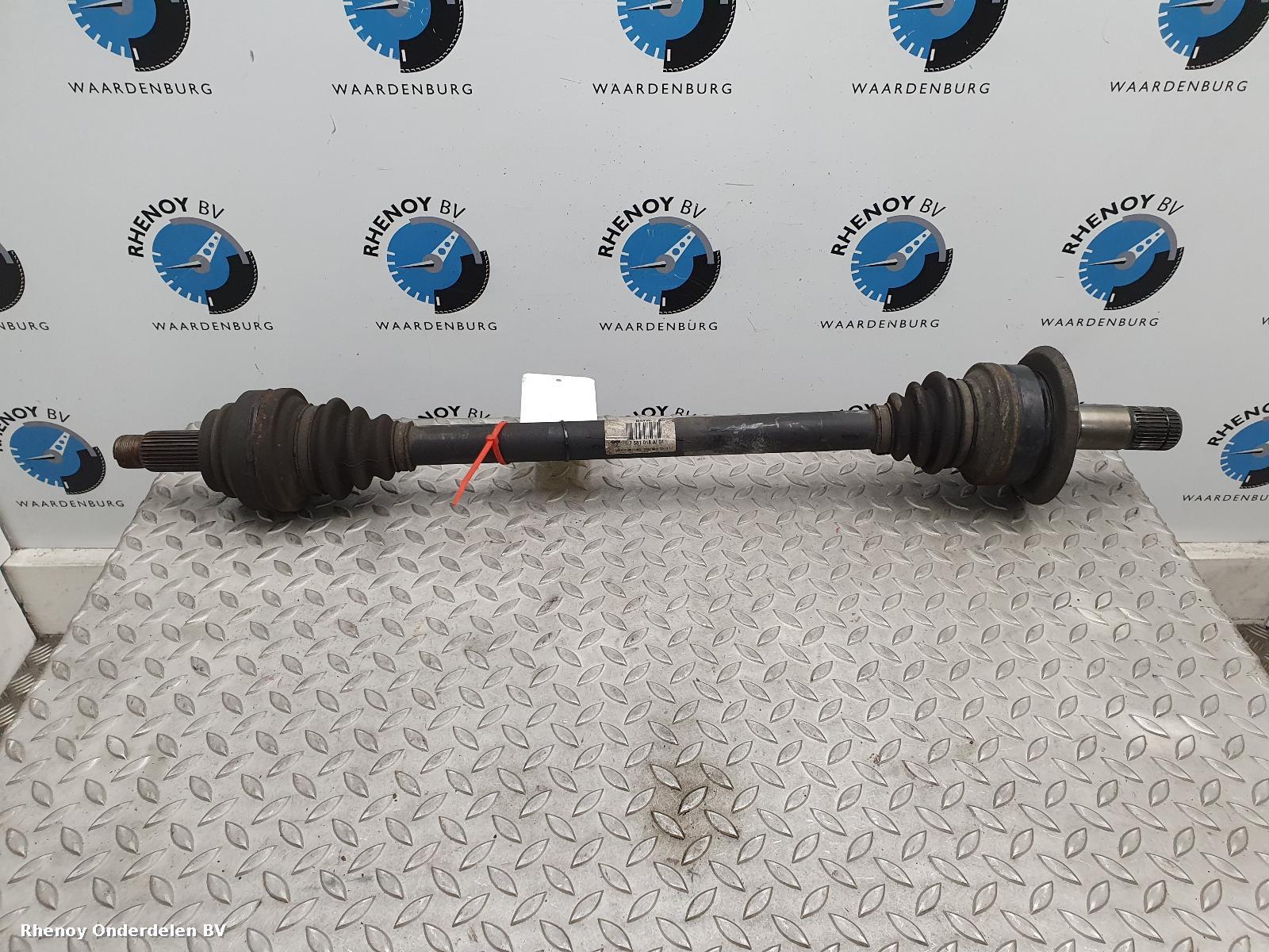 Bekijk Auto-onderdeel AANDRIJFAS R BMW 5 SERIES 2011