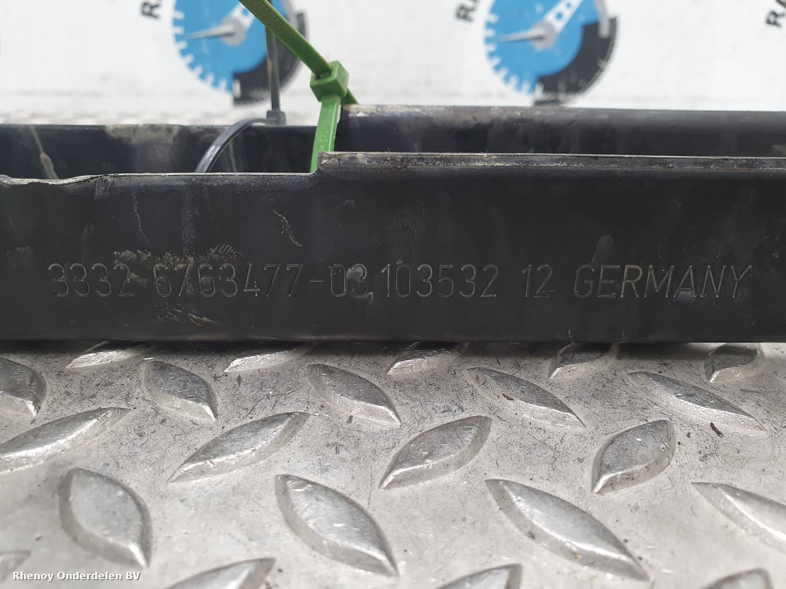 View Auto part DRAAGARM ONDER LA BMW X1 2011