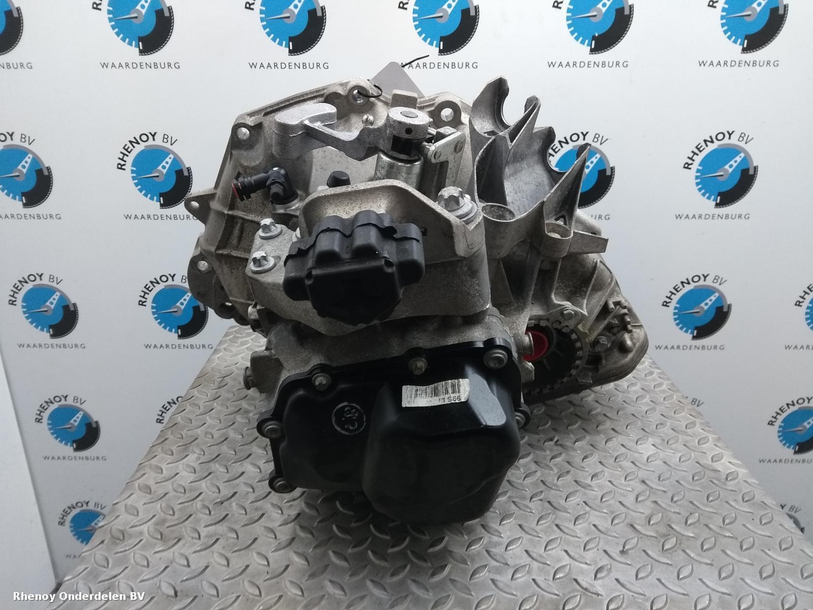 View Auto part TRANSMISSIE / VERSNELLINGSBAK OPEL / VAUXHALL ADAM 2015