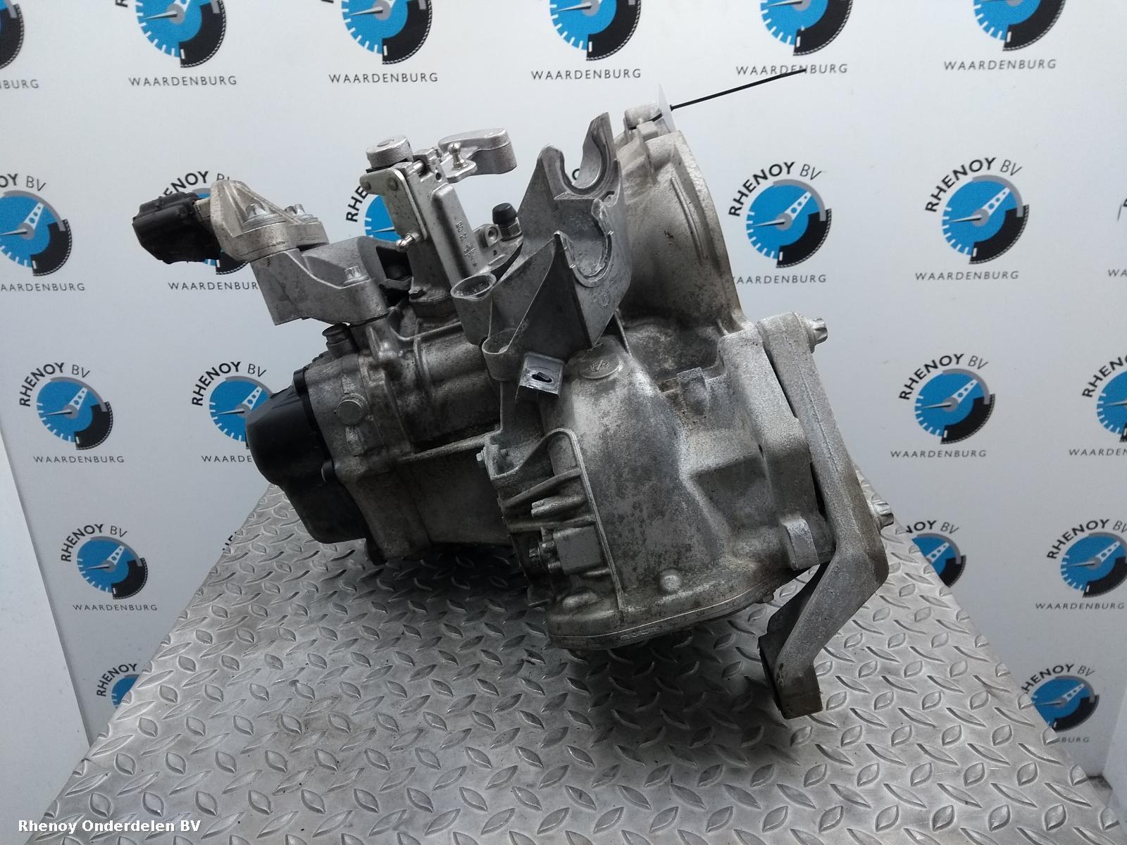 View Auto part TRANSMISSIE / VERSNELLINGSBAK OPEL / VAUXHALL ADAM 2015