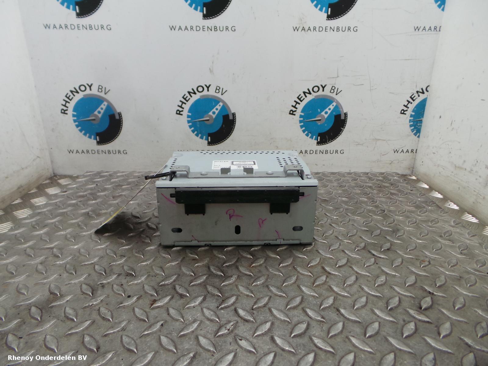 Bekijk Auto-onderdeel RADIO FORD FIESTA 2014