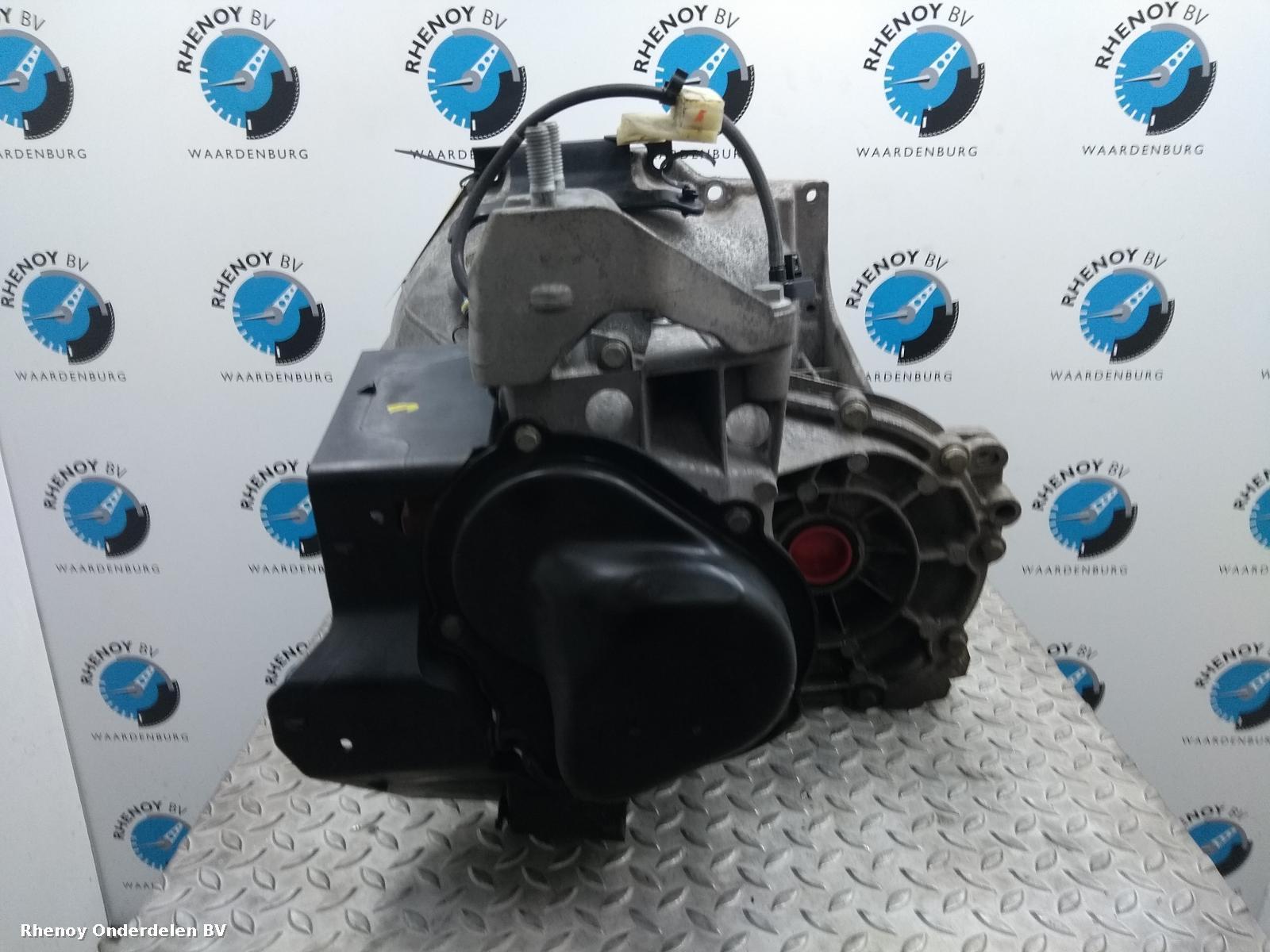 View Auto part TRANSMISSIE / VERSNELLINGSBAK FORD FIESTA 2014