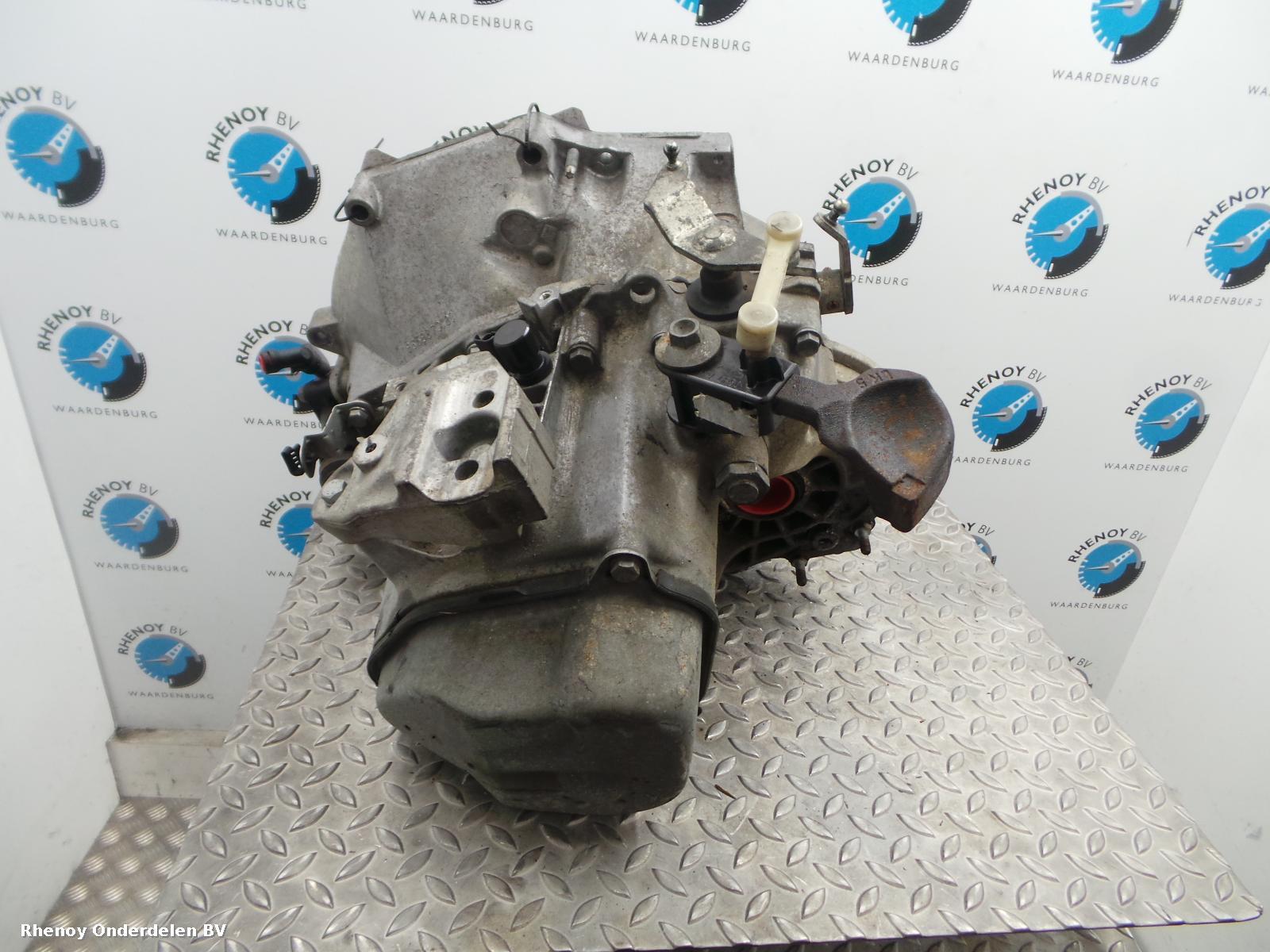 View Auto part TRANSMISSIE / VERSNELLINGSBAK PEUGEOT 208 2013