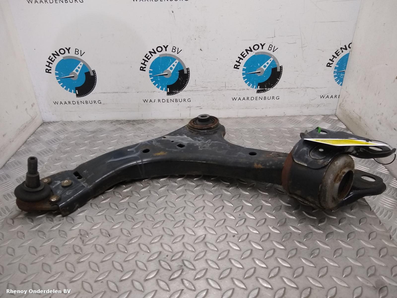 Bekijk Auto-onderdeel DRAAGARM ONDER LV VOLVO S80 2010