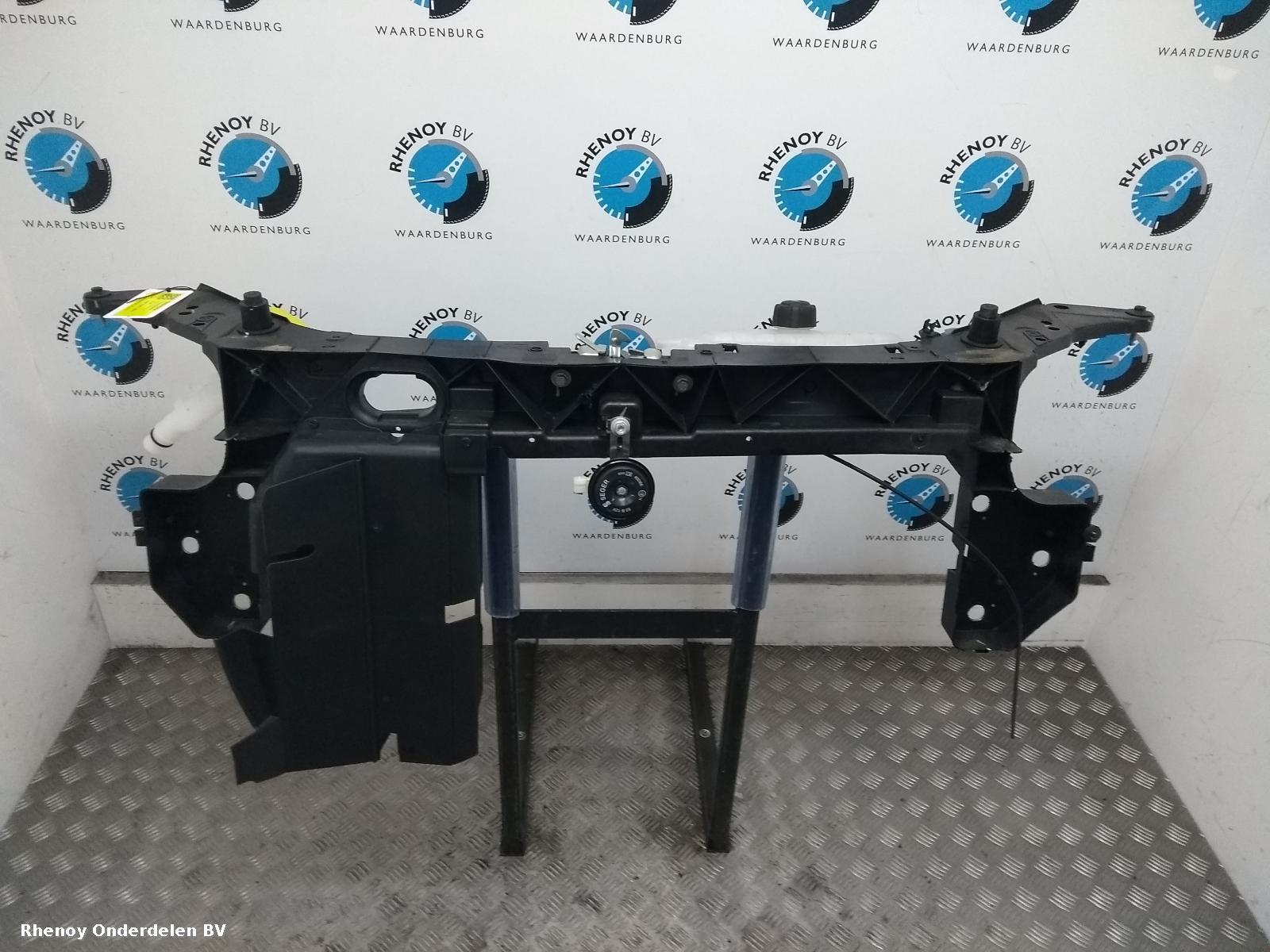 Bekijk Auto-onderdeel VOORFRONT RENAULT CLIO 2013