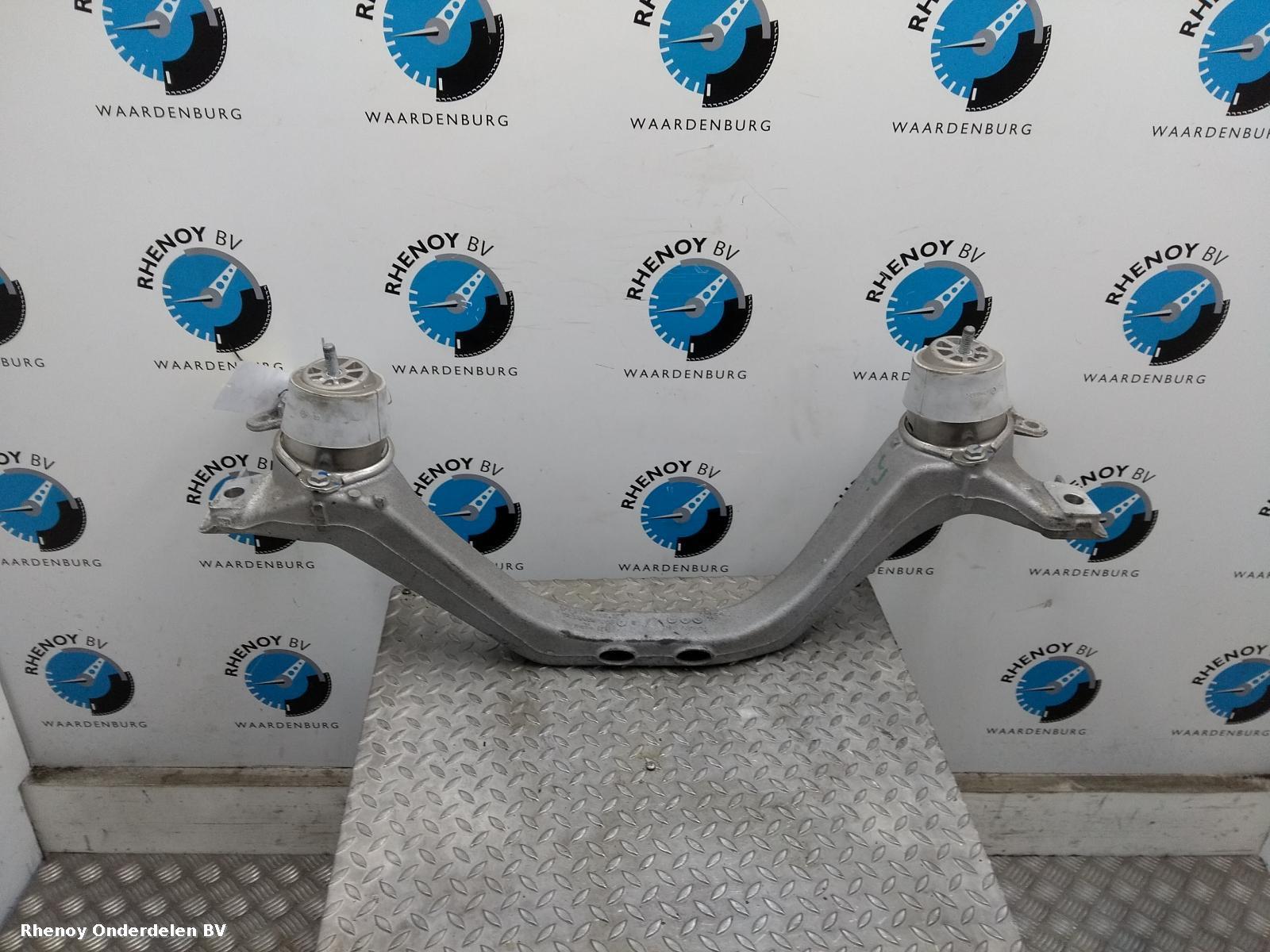Bekijk Auto-onderdeel SUBFRAME (MOTOR) VOLKSWAGEN TOUAREG 2015