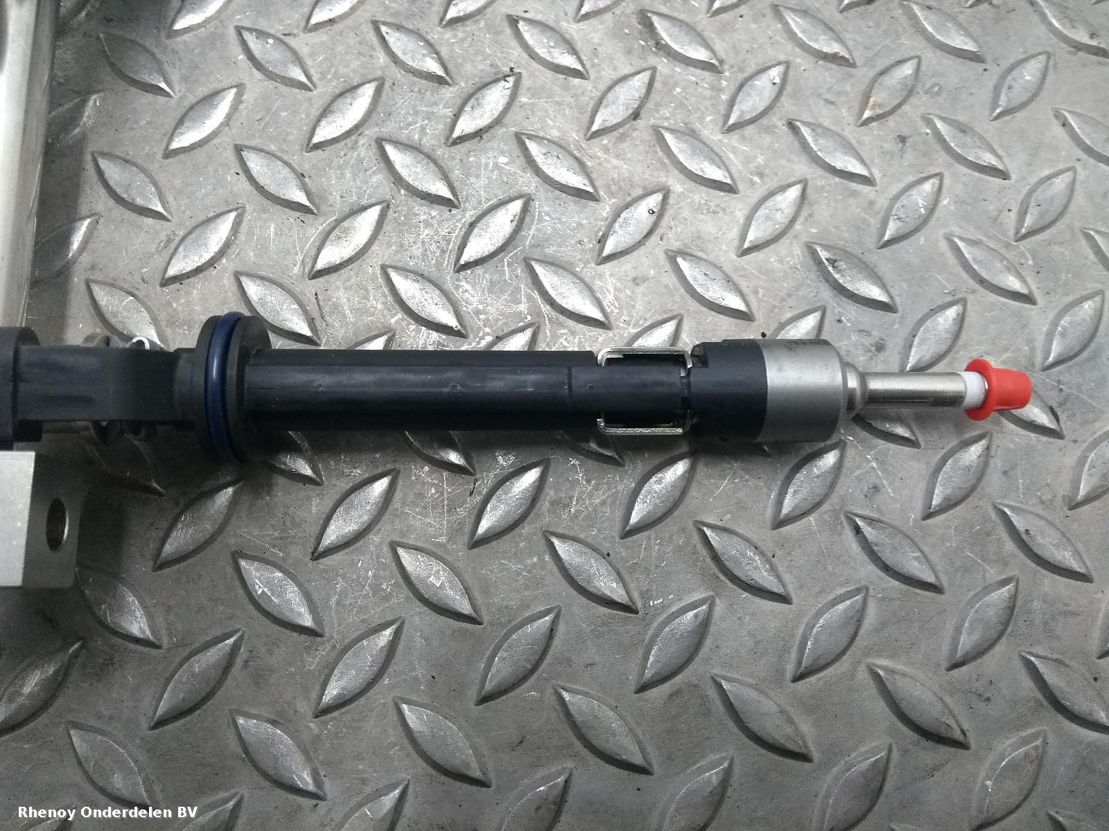 Bekijk Auto-onderdeel BRANDSTOF INJECTOR / VERSTUIVER VOLKSWAGEN TOUAREG 2015