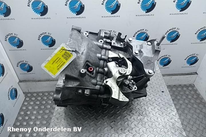 View Auto part TRANSMISSIE / VERSNELLINGSBAK FORD MONDEO 2015