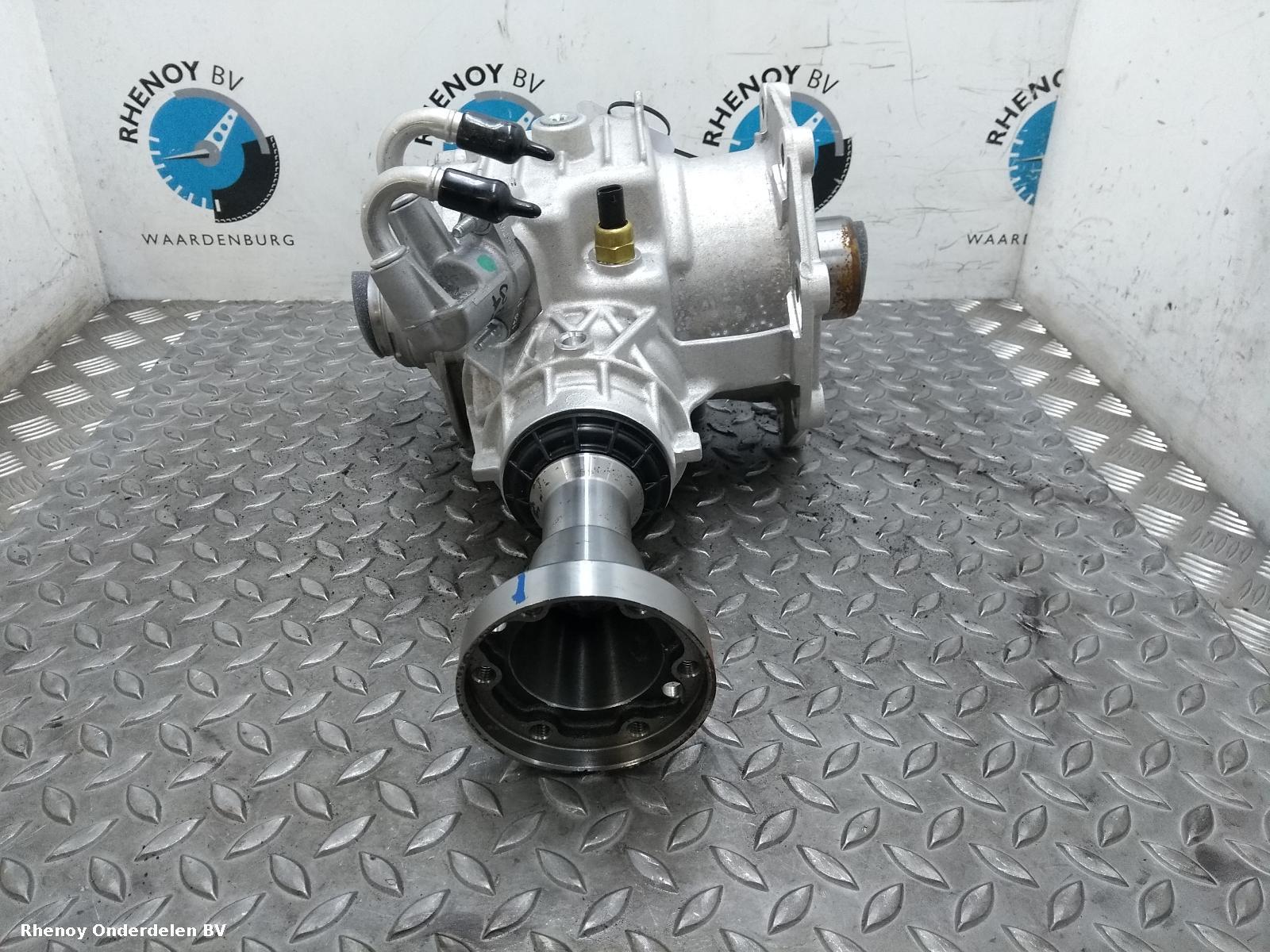 View Auto part TUSSENBAK FORD FOCUS 2018