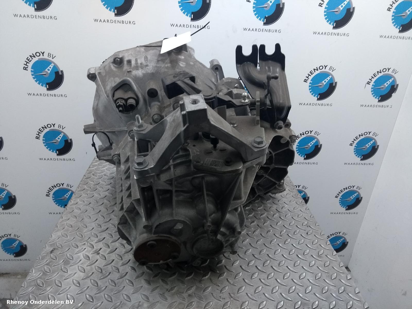 View Auto part TRANSMISSIE / VERSNELLINGSBAK FORD MONDEO 2013